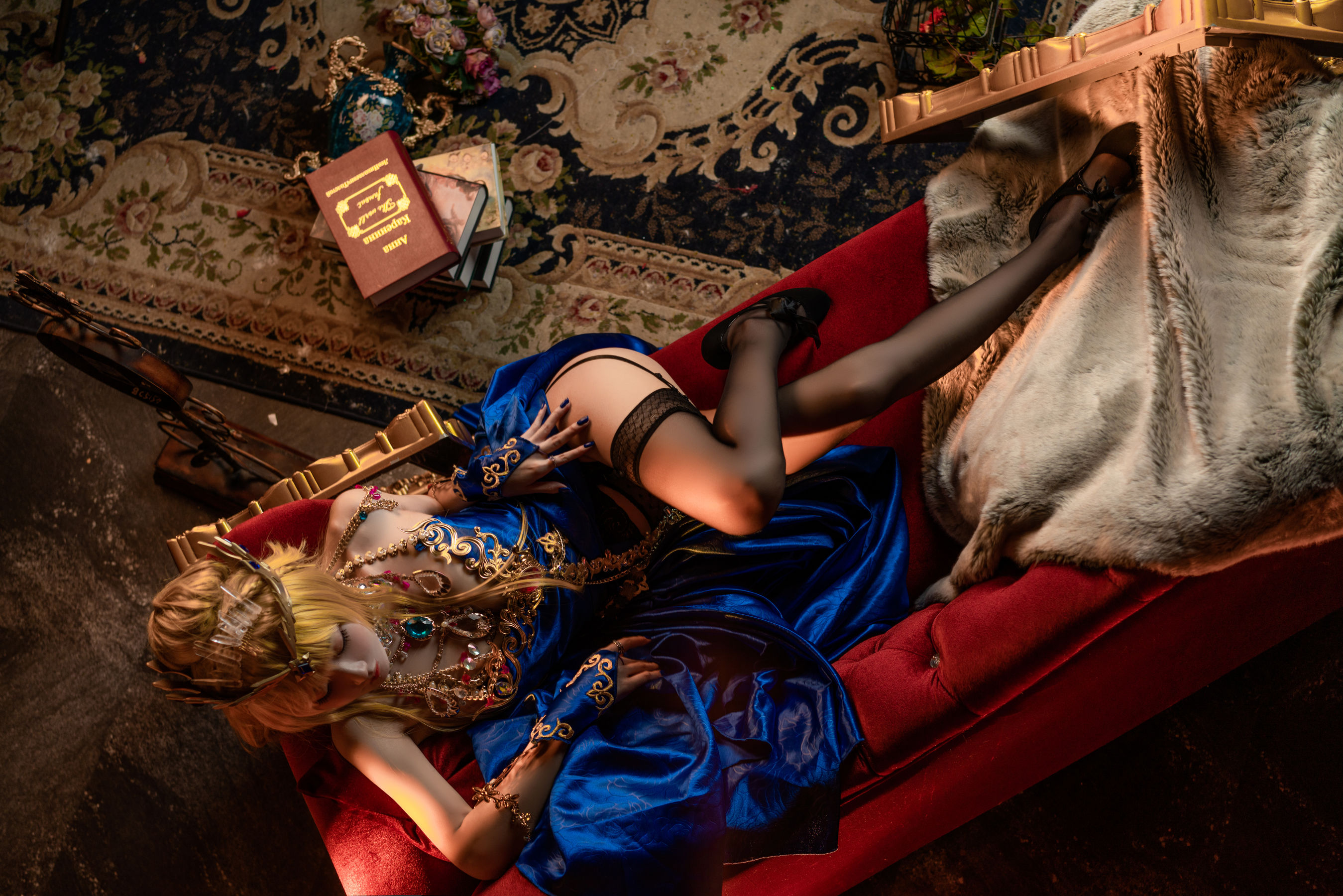 [COS福利] 动漫博主阿包也是兔娘 - 白枪呆同人睡衣第5张