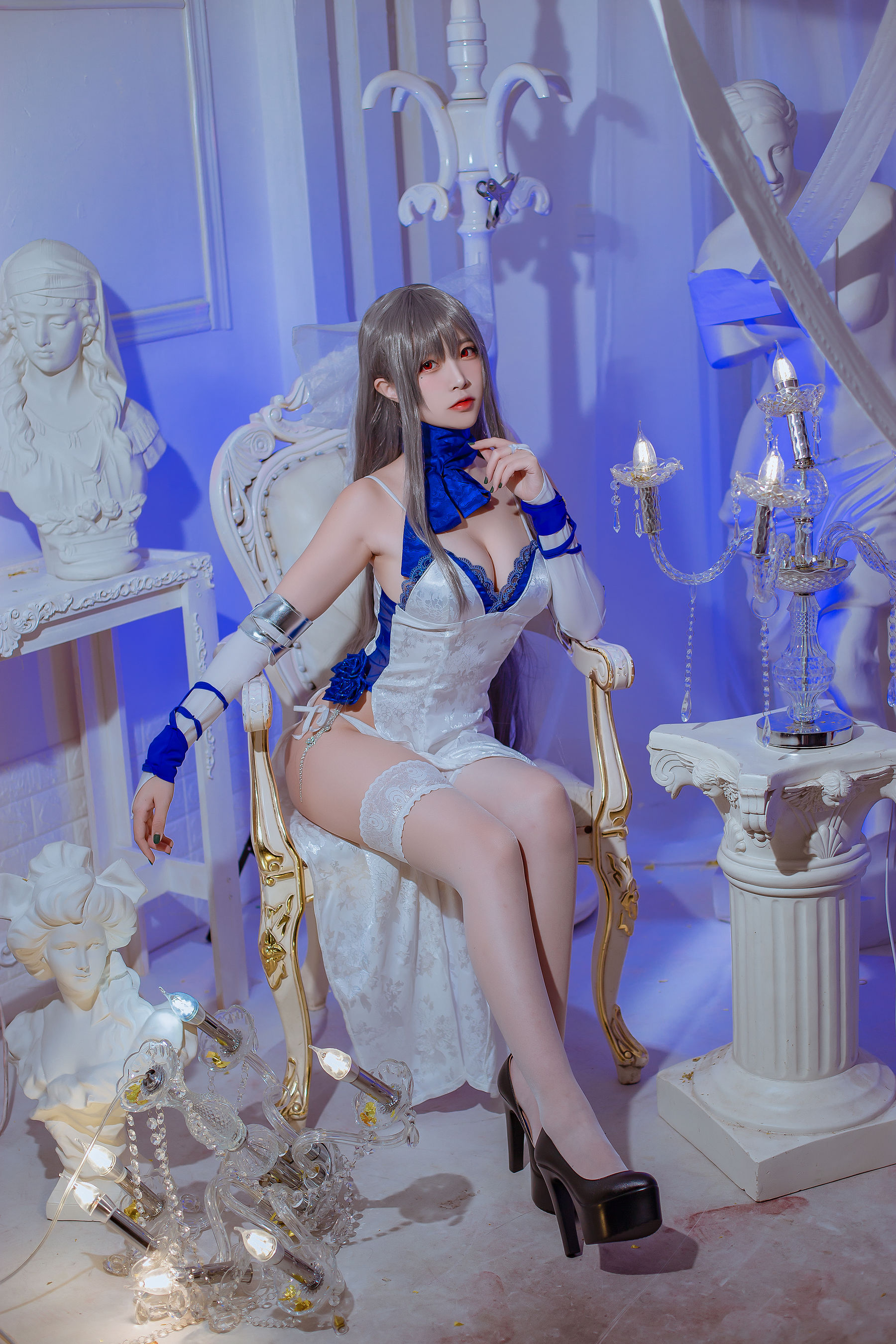 [COS福利] 人气Coser二佐Nisa - 碧蓝航线 路易九世礼服第1张