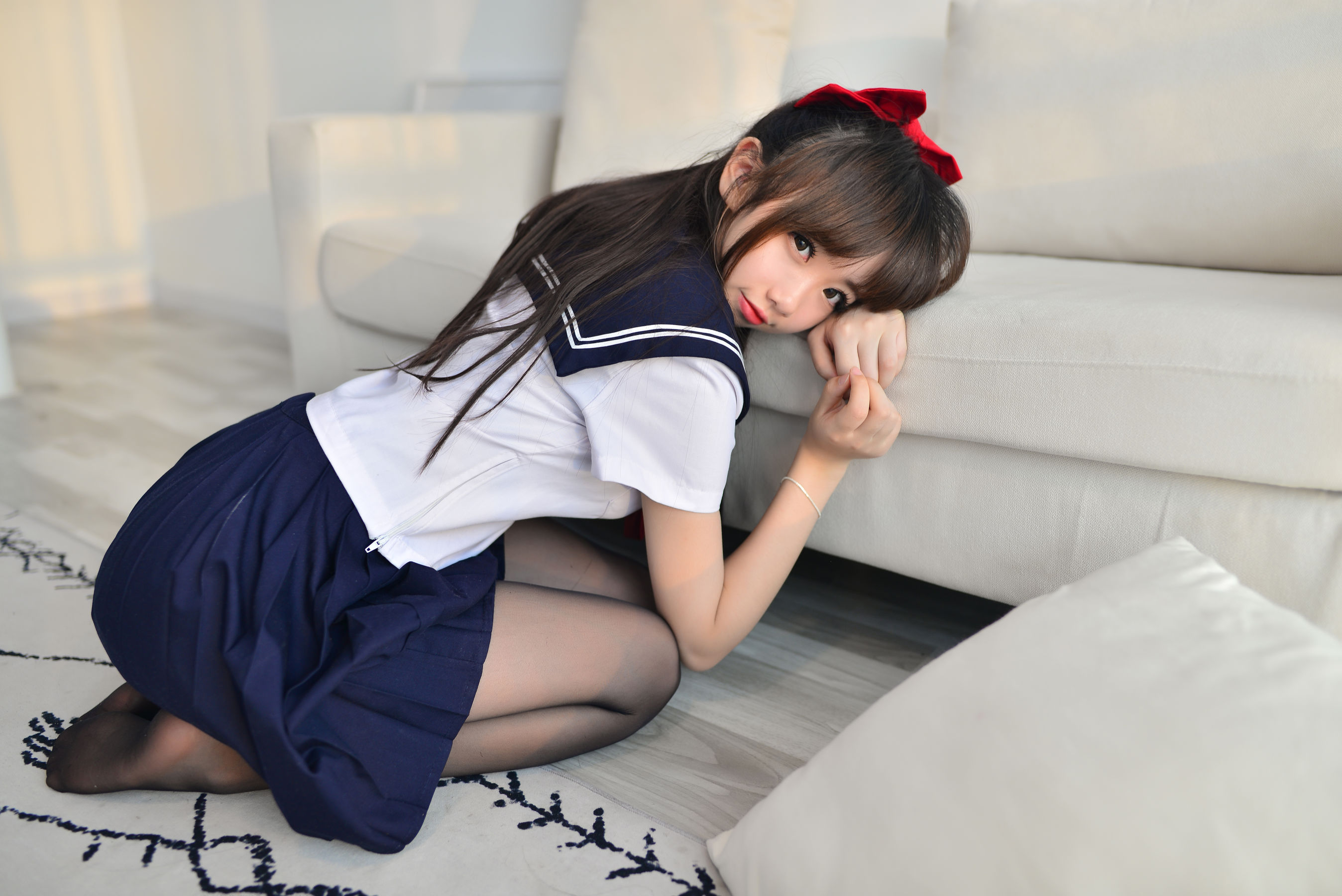 [COS福利] Cos小姐姐雪琪 - 黑丝JK死库水第17张