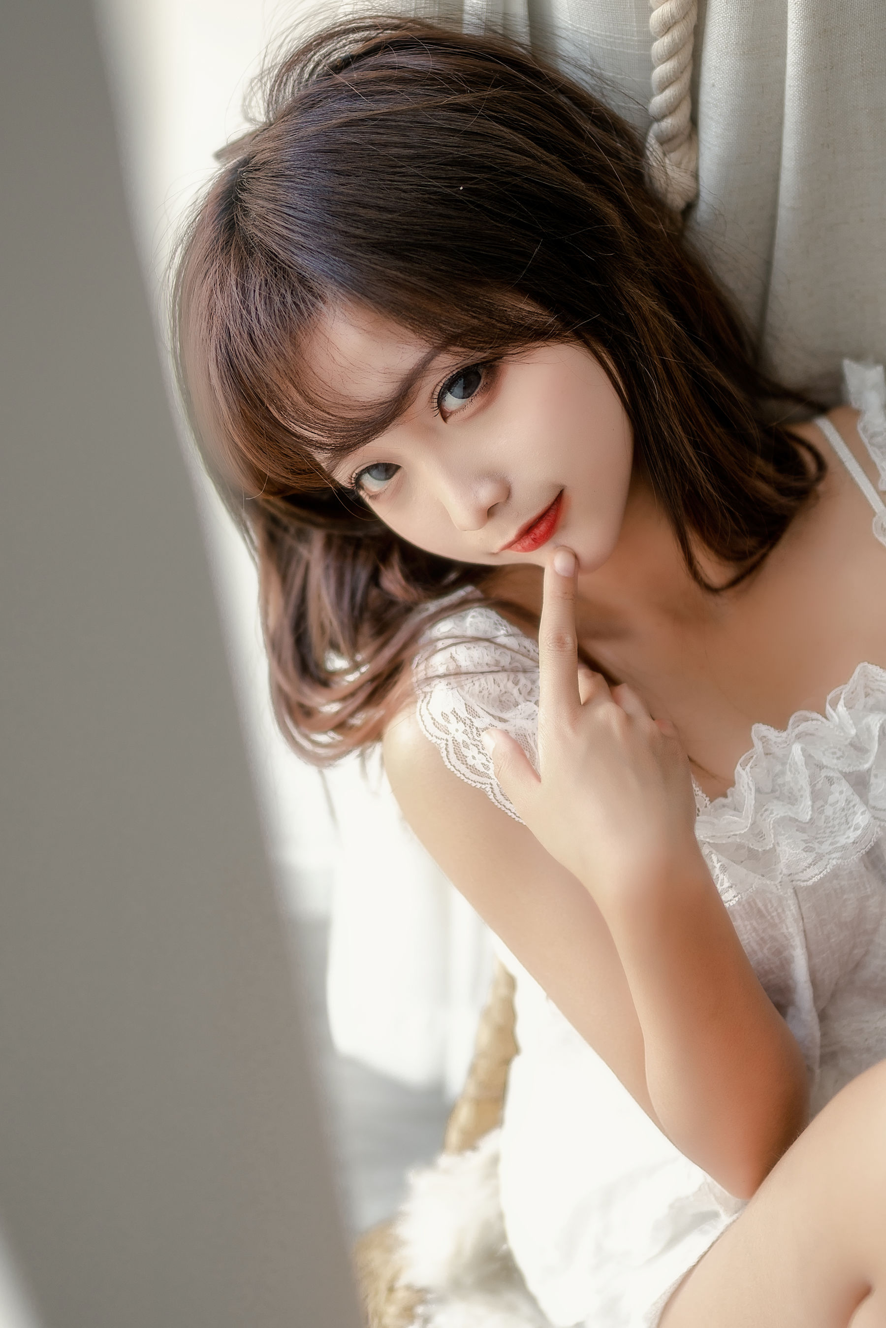 [COS福利] 动漫博主蠢沫沫 - 大象 白睡衣第1张