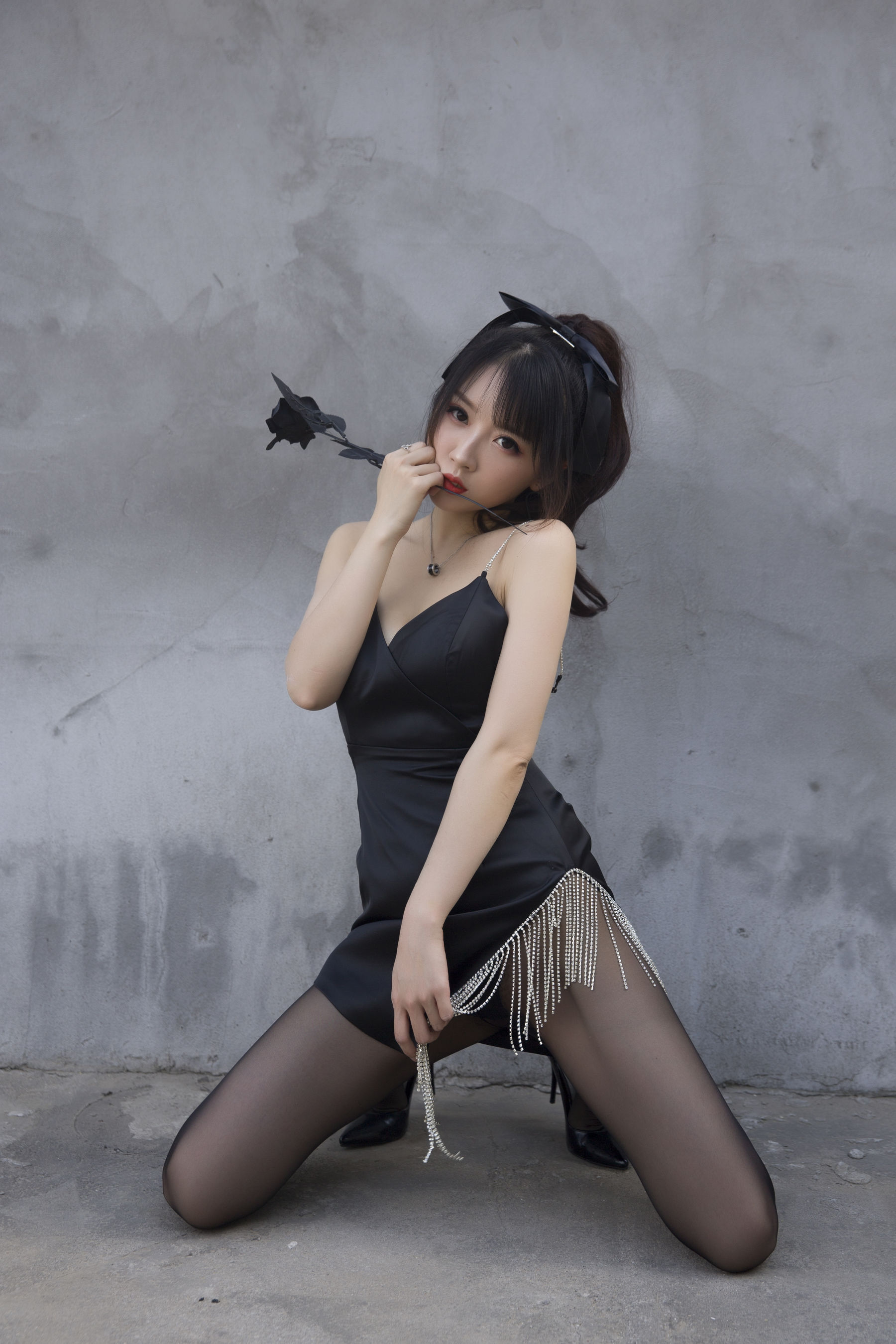 [COS福利] 斗鱼主播小女巫露娜 - 黑色流苏第12张