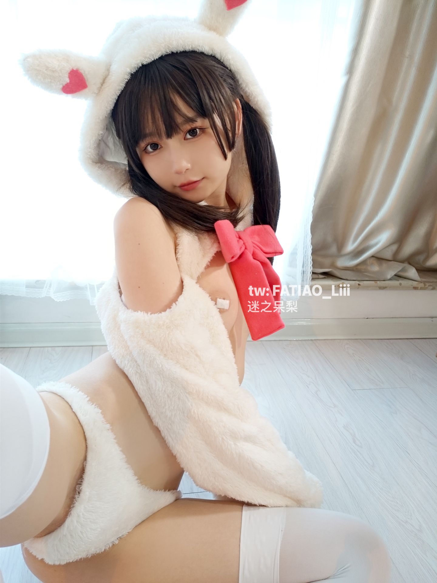 [福利COS] 迷之呆梨(发条少女)[fantia] - 装扮成兔子第3张