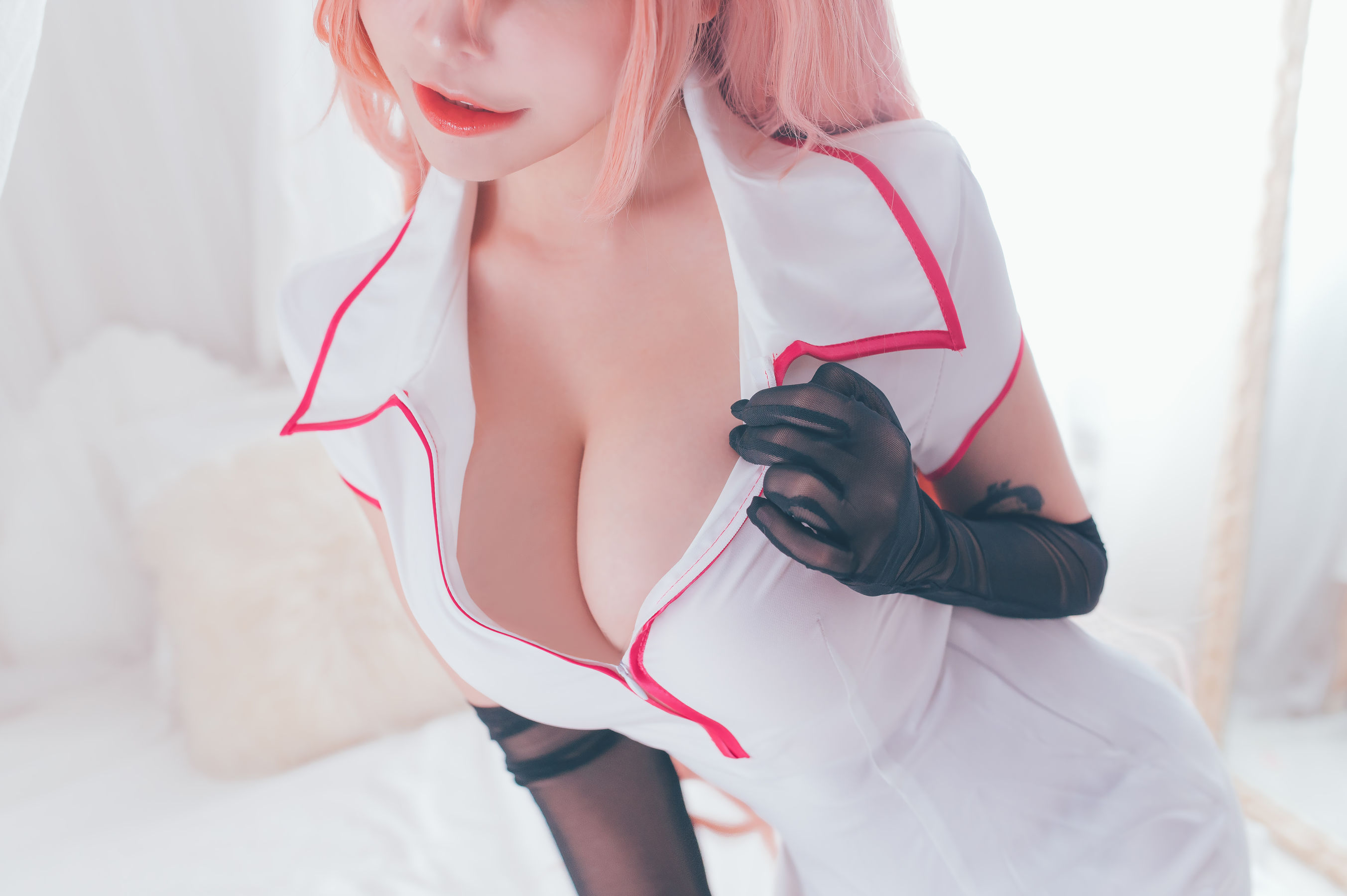 [福利COS] 花リリ(Plant Lily) - Power Nurse第1张