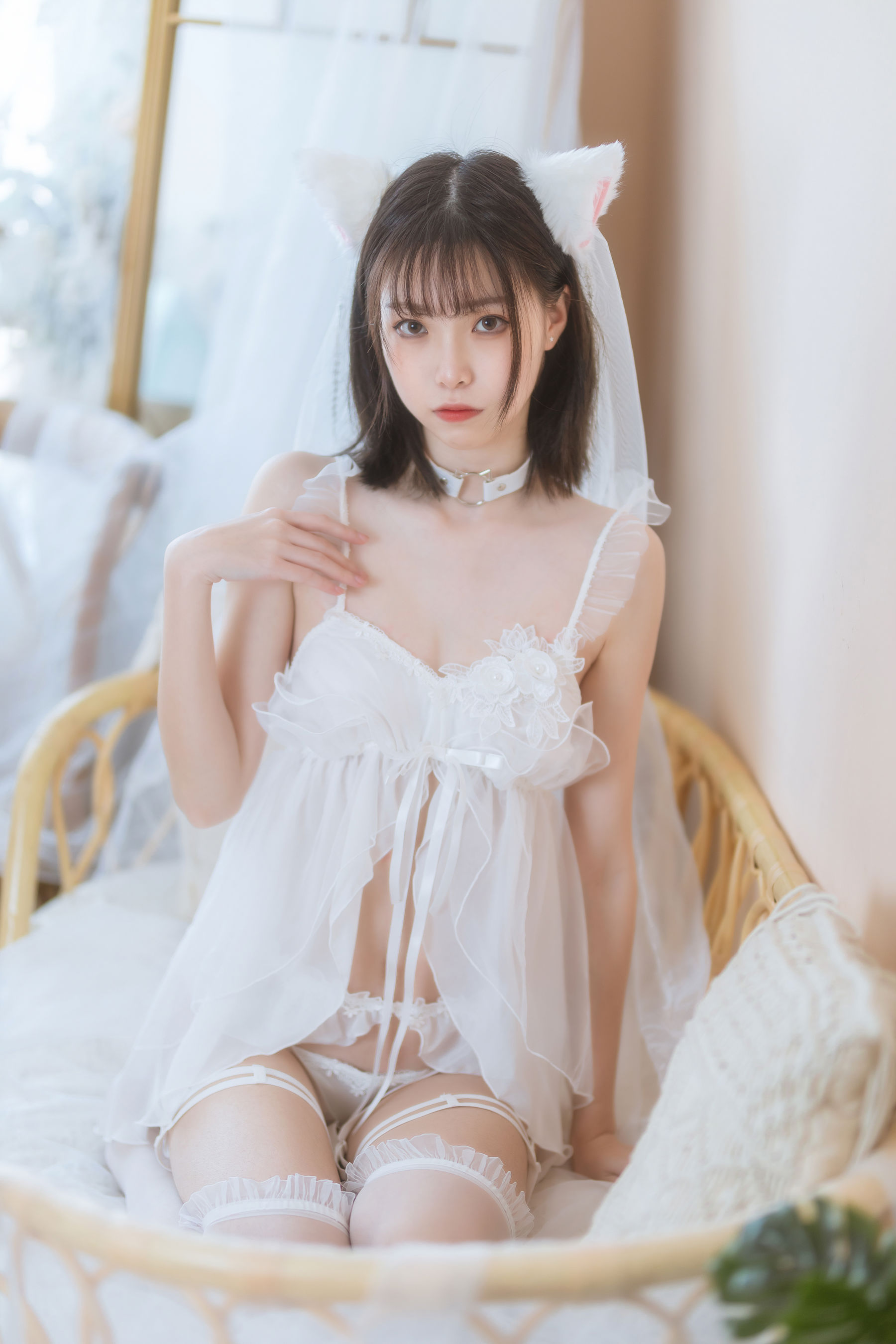 [福利COS] 许岚 - 少女白色裙第3张