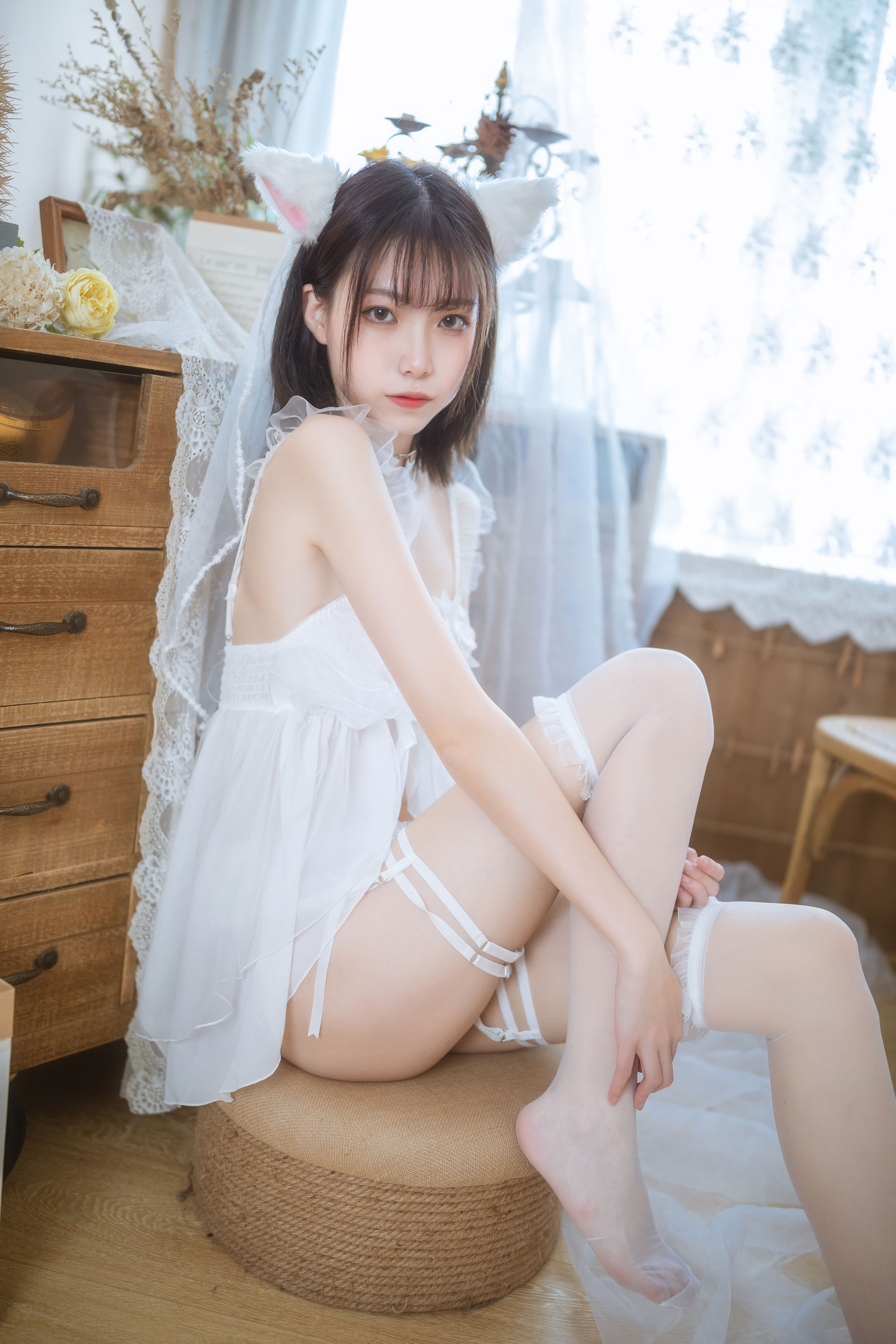 [福利COS] 许岚 - 少女白色裙第7张