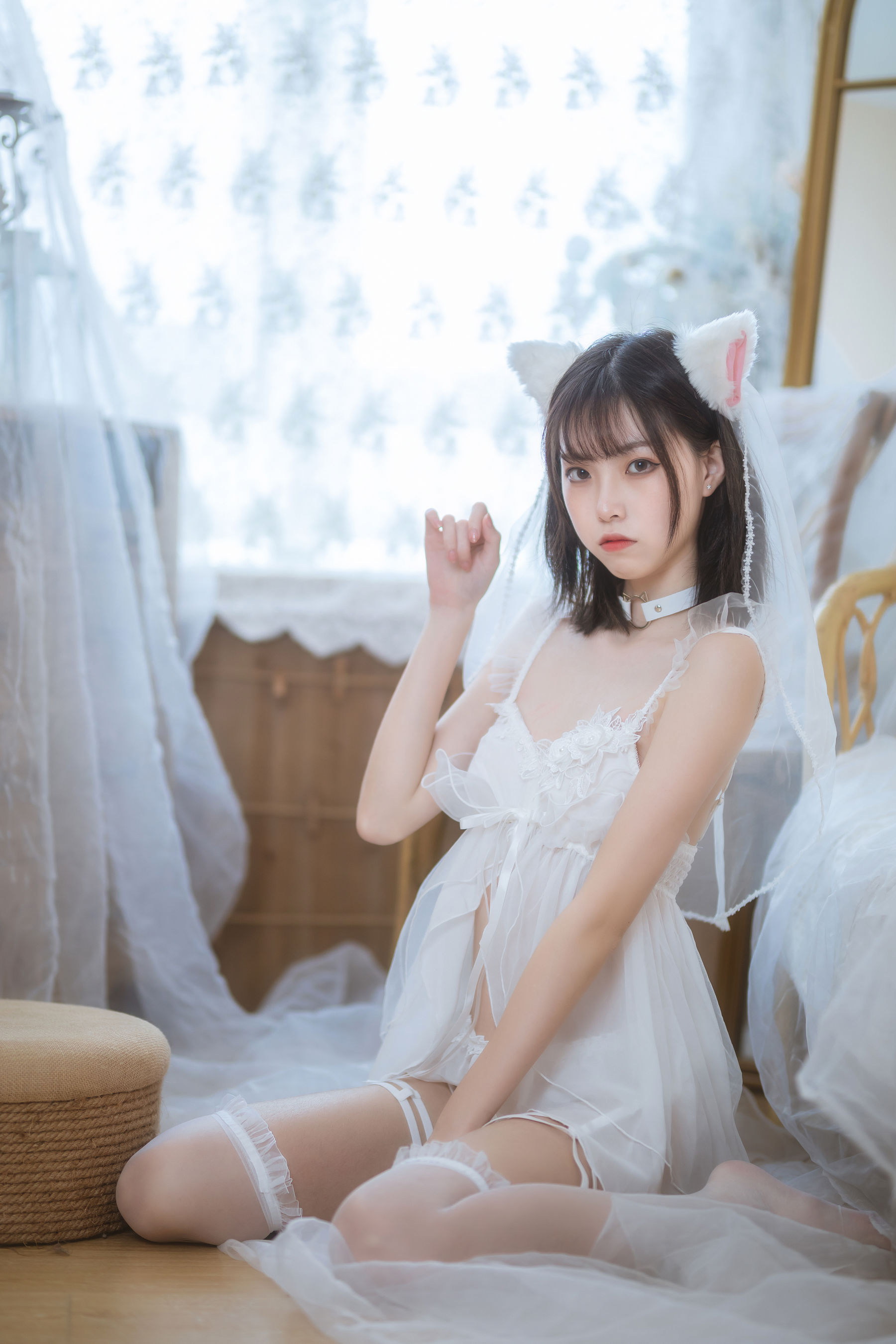 [福利COS] 许岚 - 少女白色裙第4张