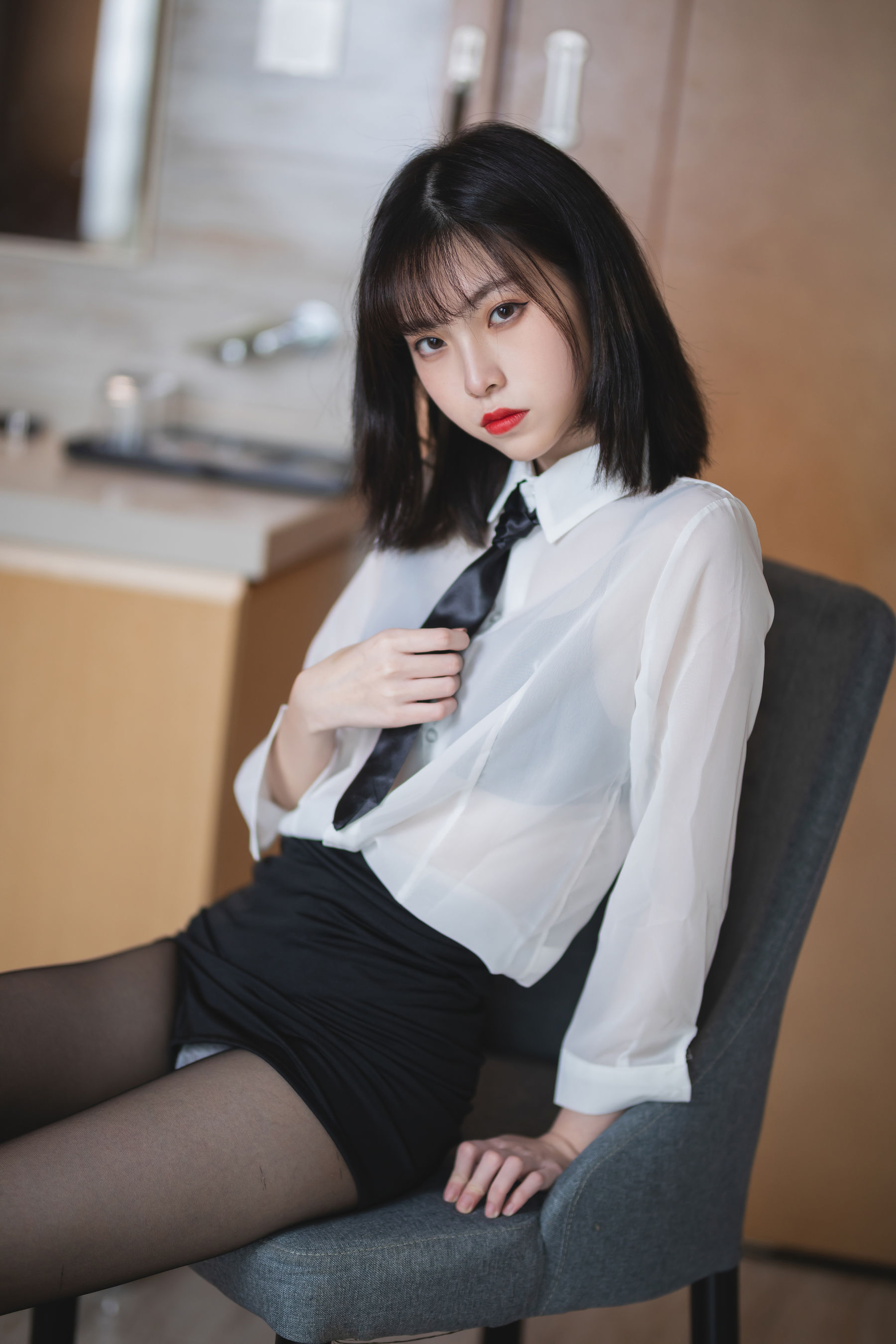 [福利COS] 许岚 - OL制服第11张