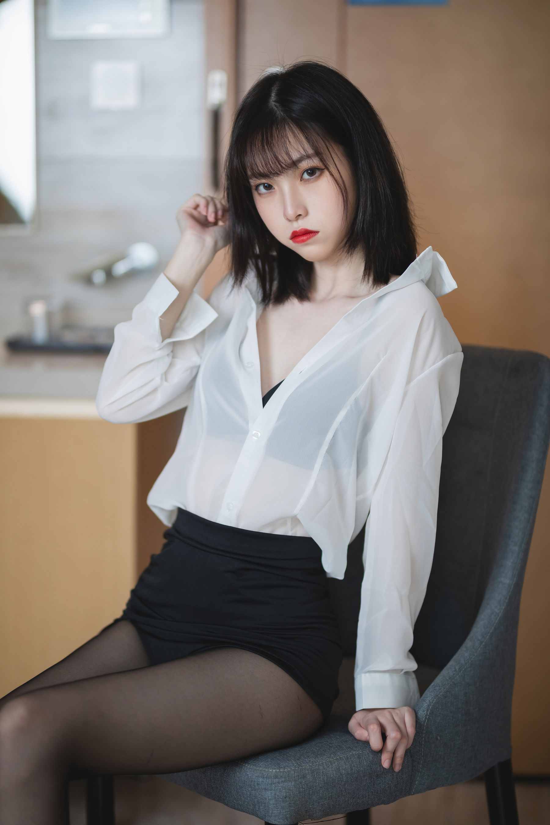 [福利COS] 许岚 - OL制服第11张