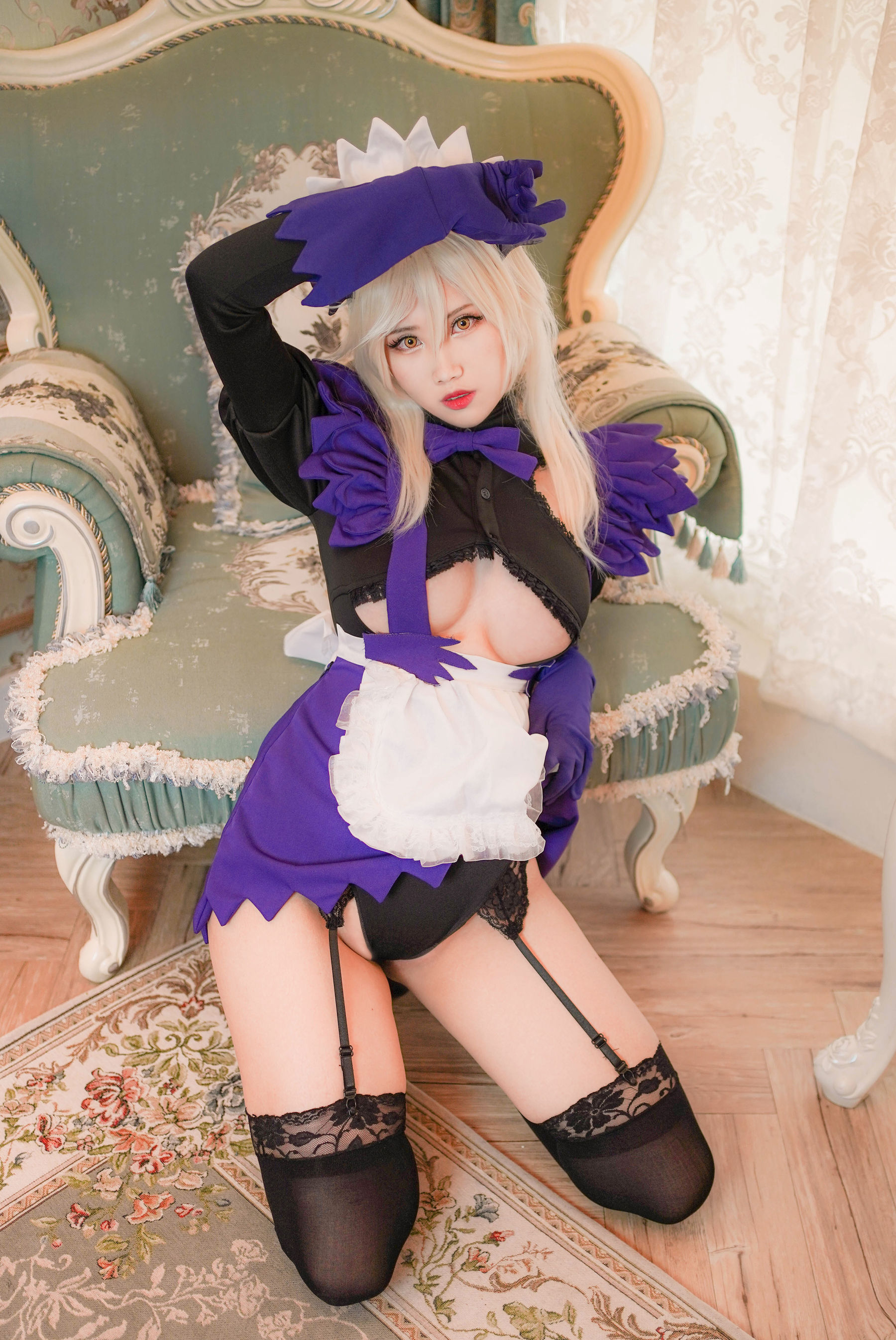 [福利COS] Coser萱-KaYa - 泳装阿尔托莉雅女仆第4张