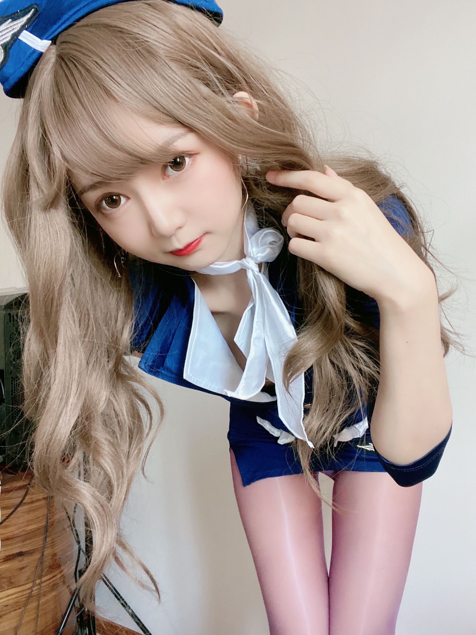 [福利COS] 51酱 - 蓝色制服装第3张