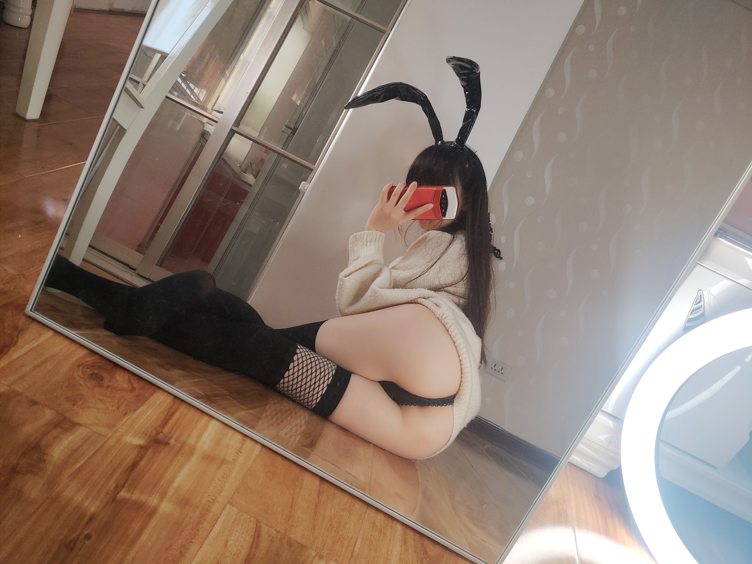 [福利COS] Cos小姐姐雪琪 - 竞技泳衣第19张