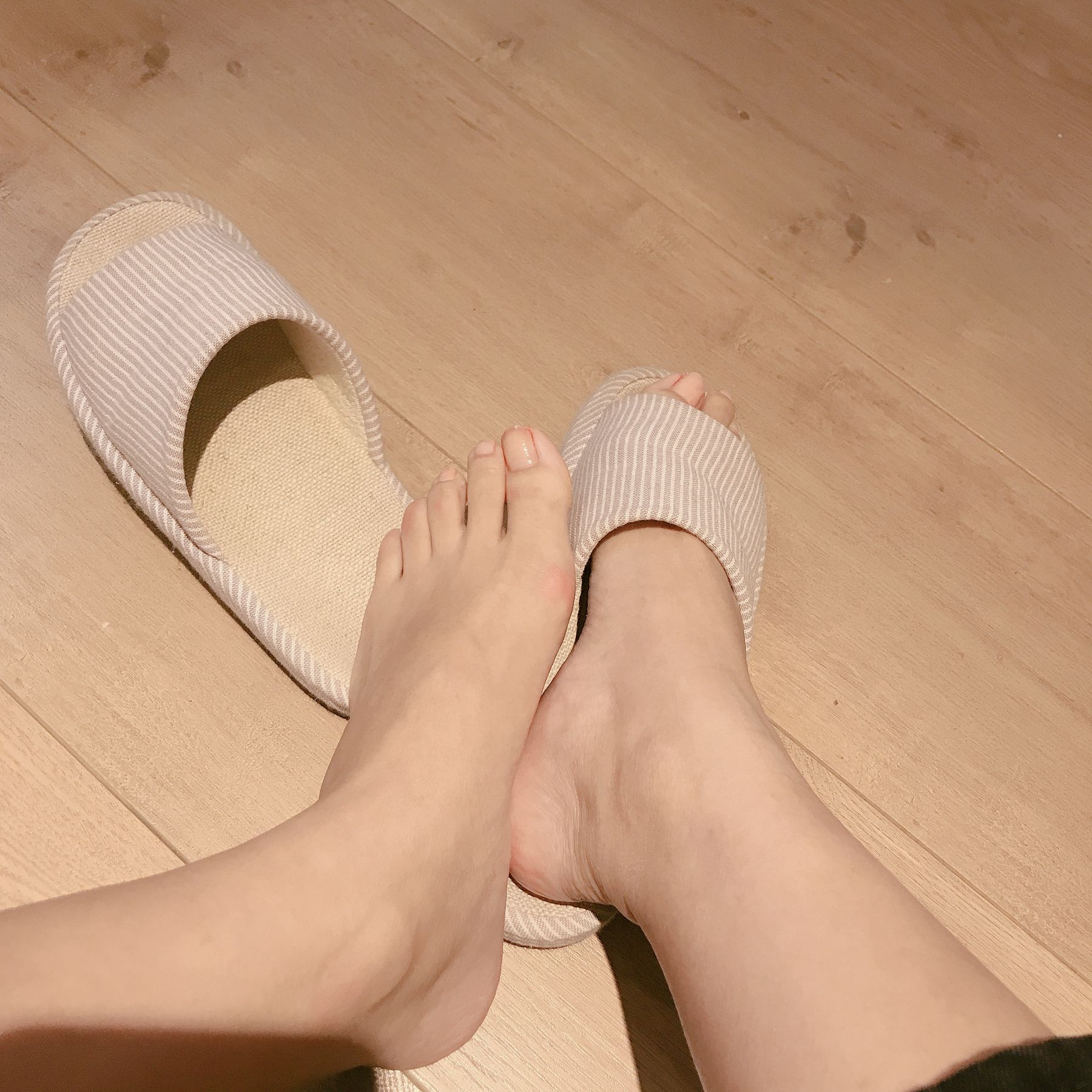 [福利COS] 安乔乔儿(Nia乔乔) No.001 牛奶洗脚第4张