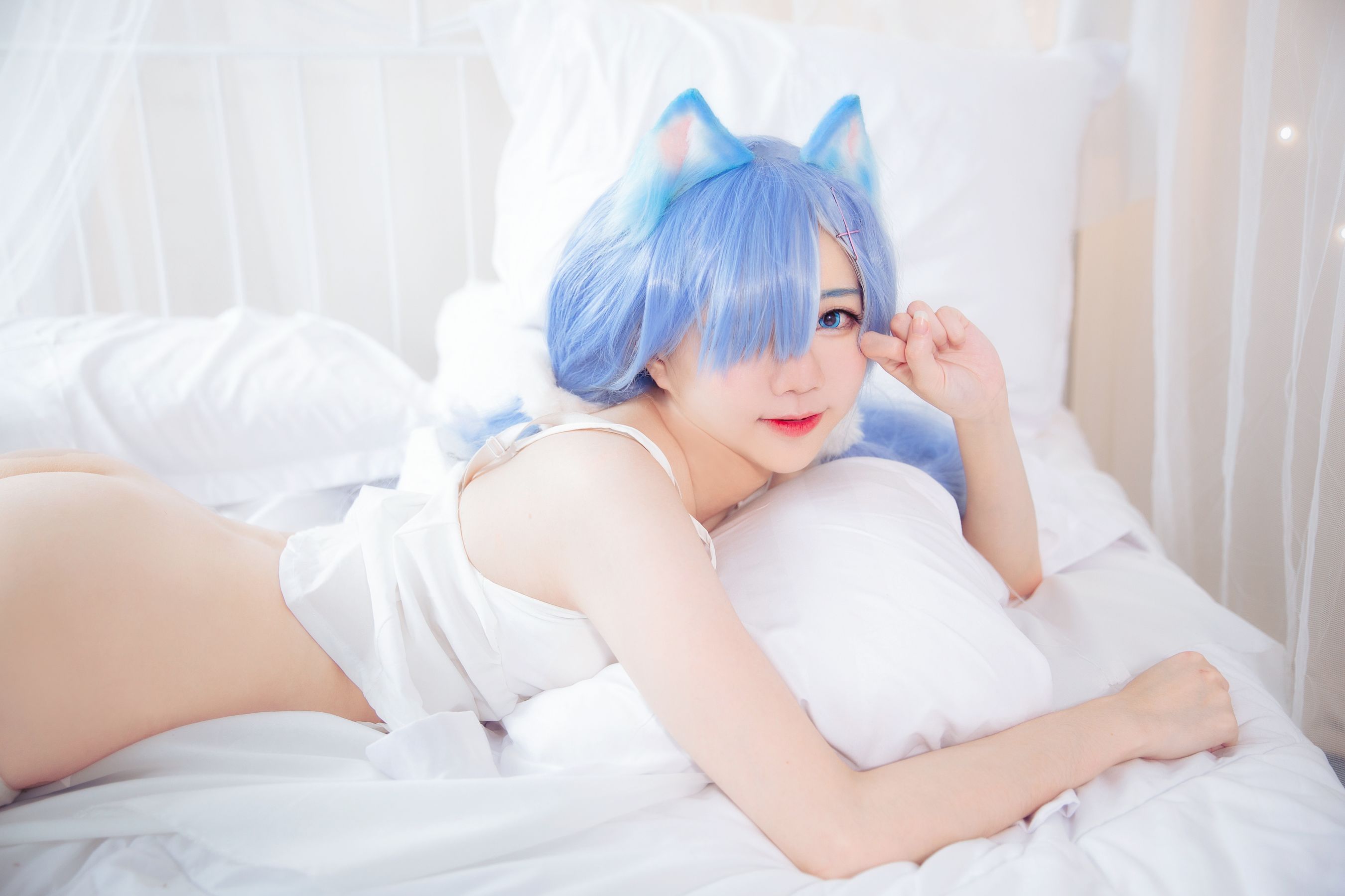 [网红COS] Sally Dorasnow - Rem White Kitty第4张