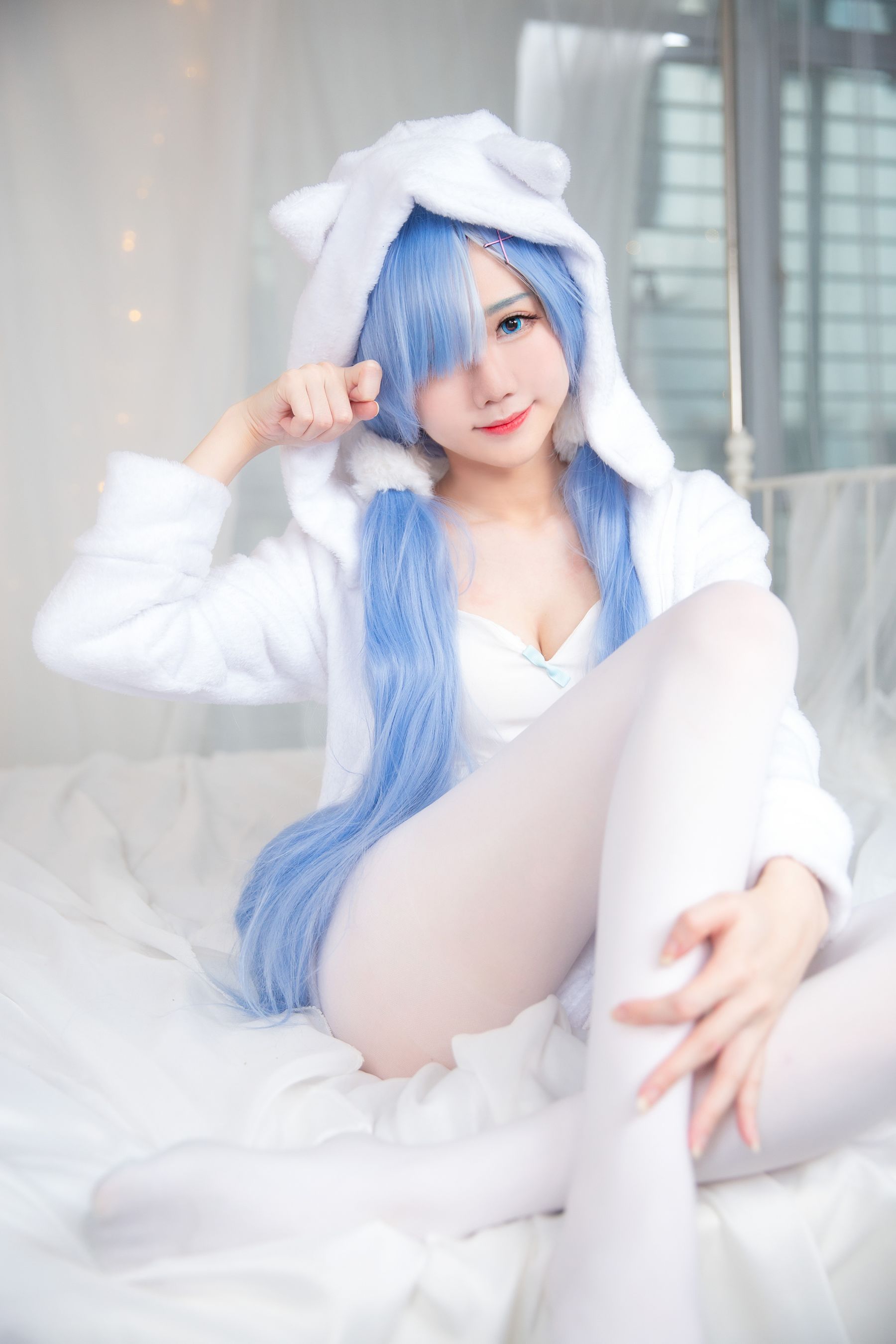 [网红COS] Sally Dorasnow - Rem White Kitty第17张