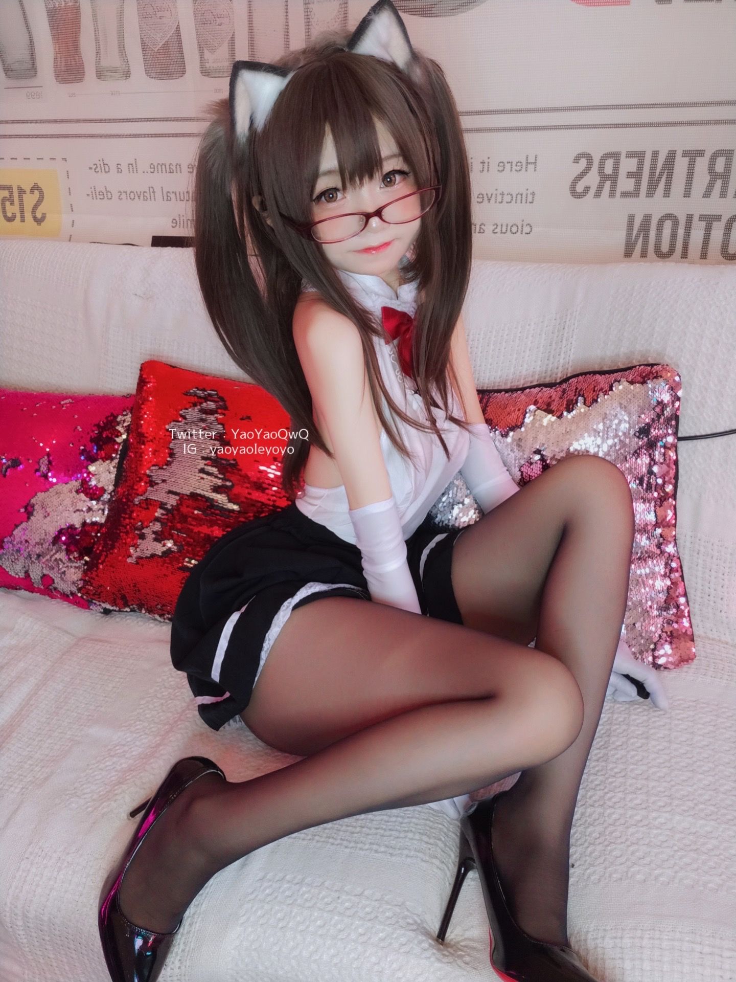 [网红COS] 萌妹子Coser摇摇乐yoyo - 黑色紧身衣第17张