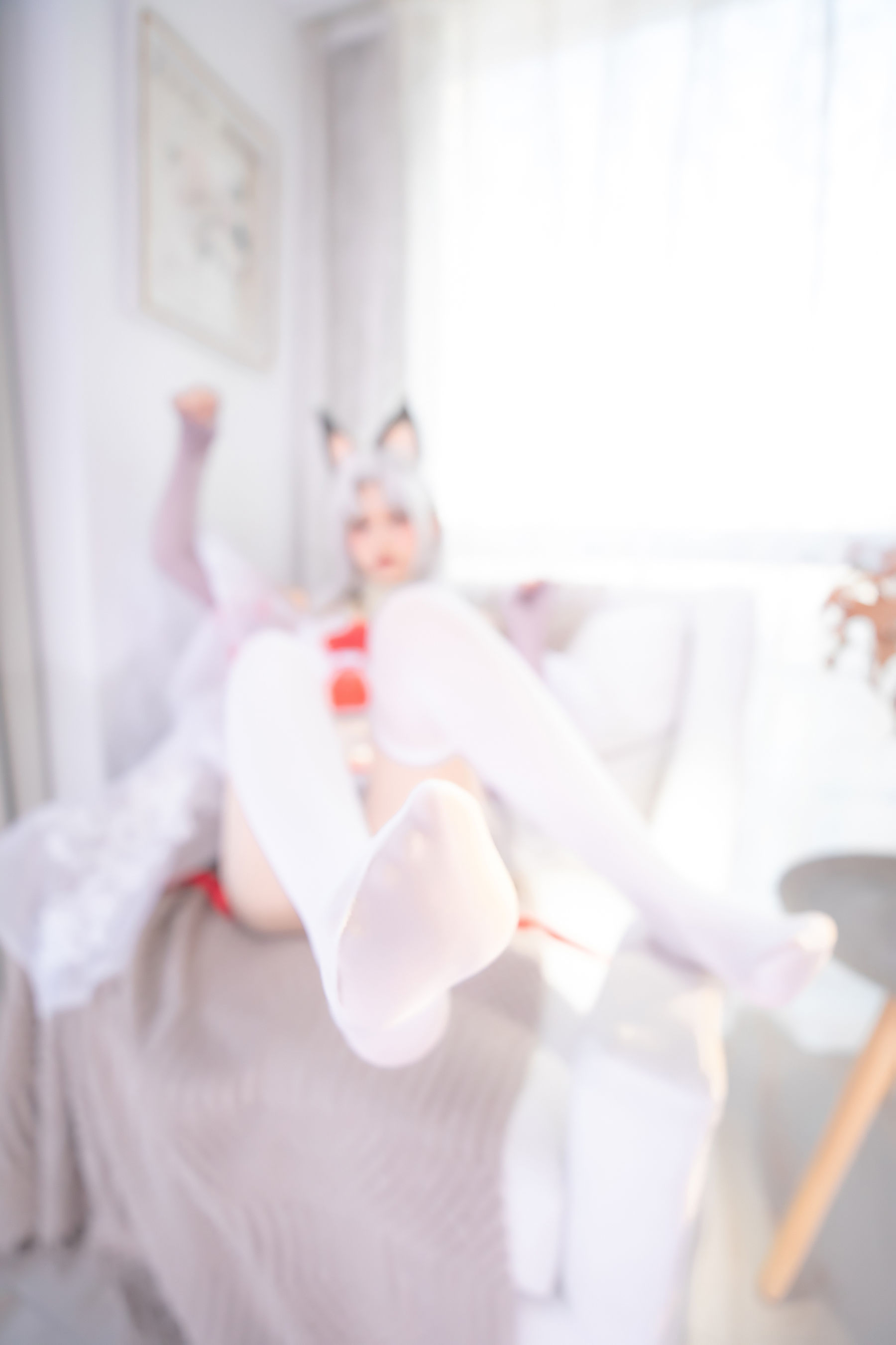 [网红COS] 萝莉神楽板真冬 白丝胡桃第20张