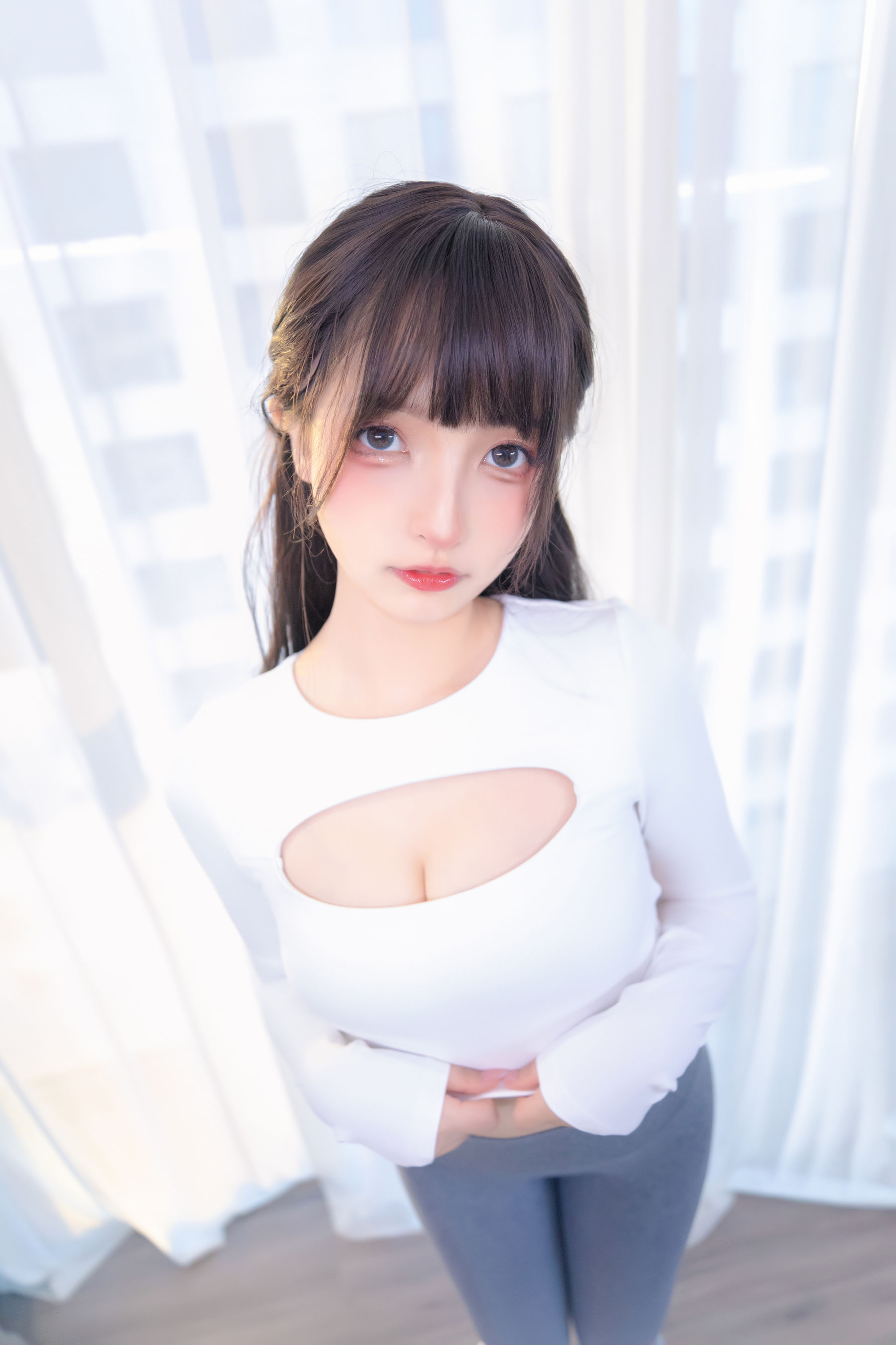 [网红COS] 萝莉神楽板真冬 瑜伽少女第6张