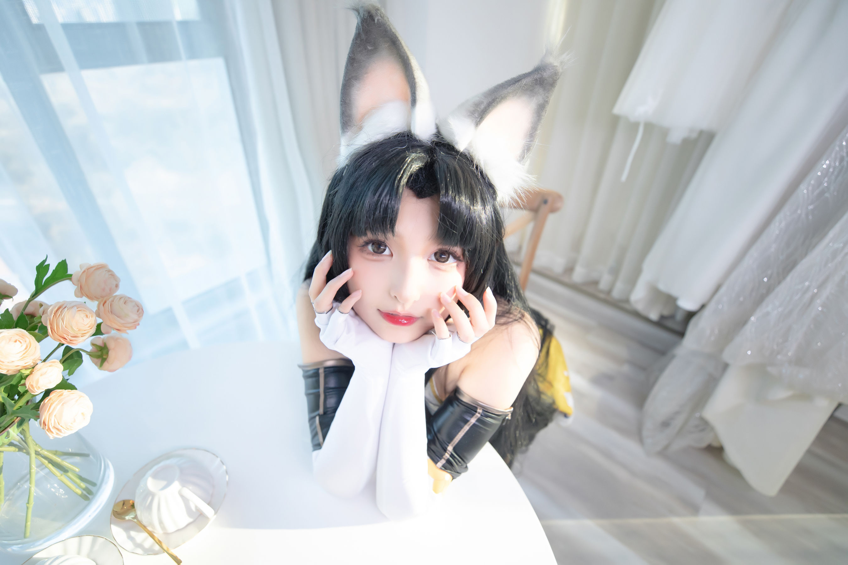 [网红COS] 萝莉神楽板真冬 黑丝胡桃第11张