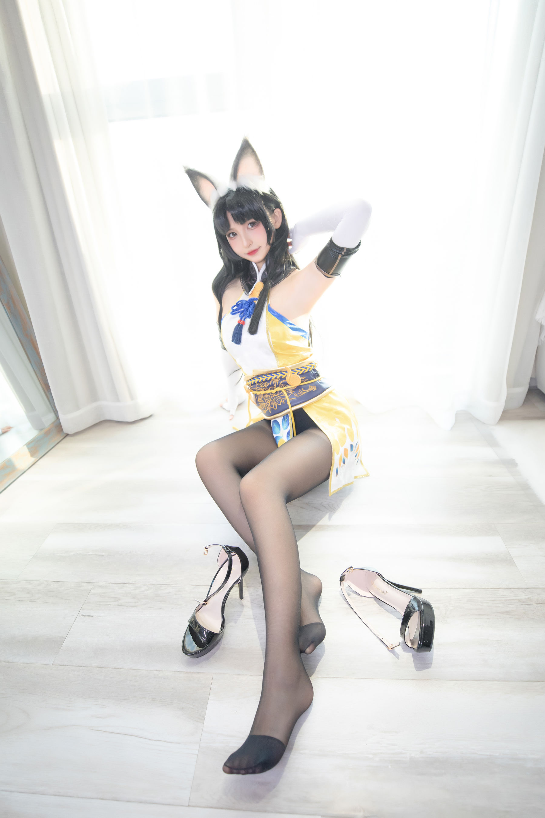 [网红COS] 萝莉神楽板真冬 黑丝胡桃第22张