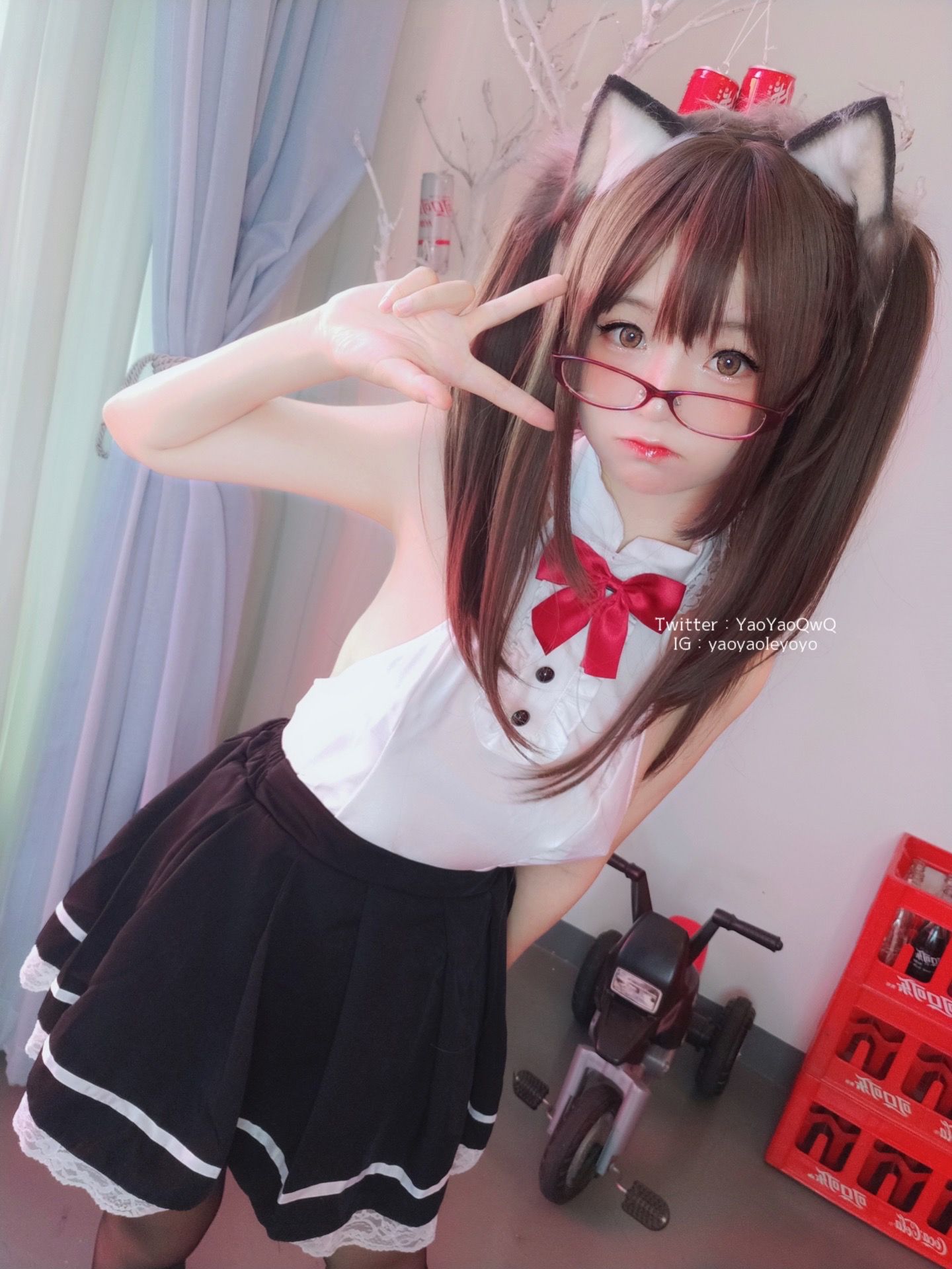 [网红COS] 萌妹子Coser摇摇乐yoyo - 黑色紧身衣第6张