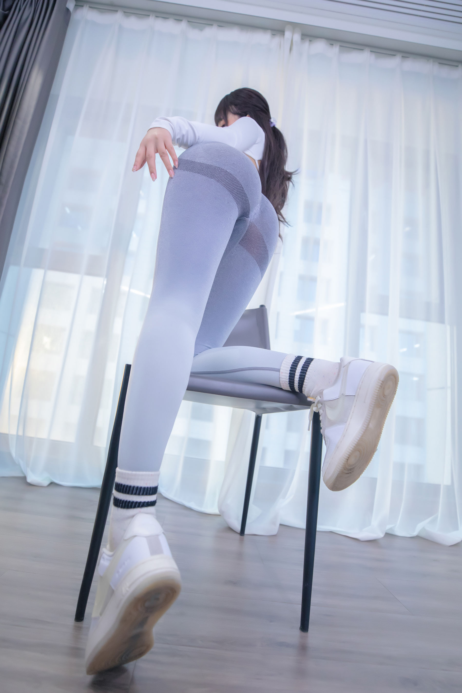 [网红COS] 萝莉神楽板真冬 瑜伽少女第11张