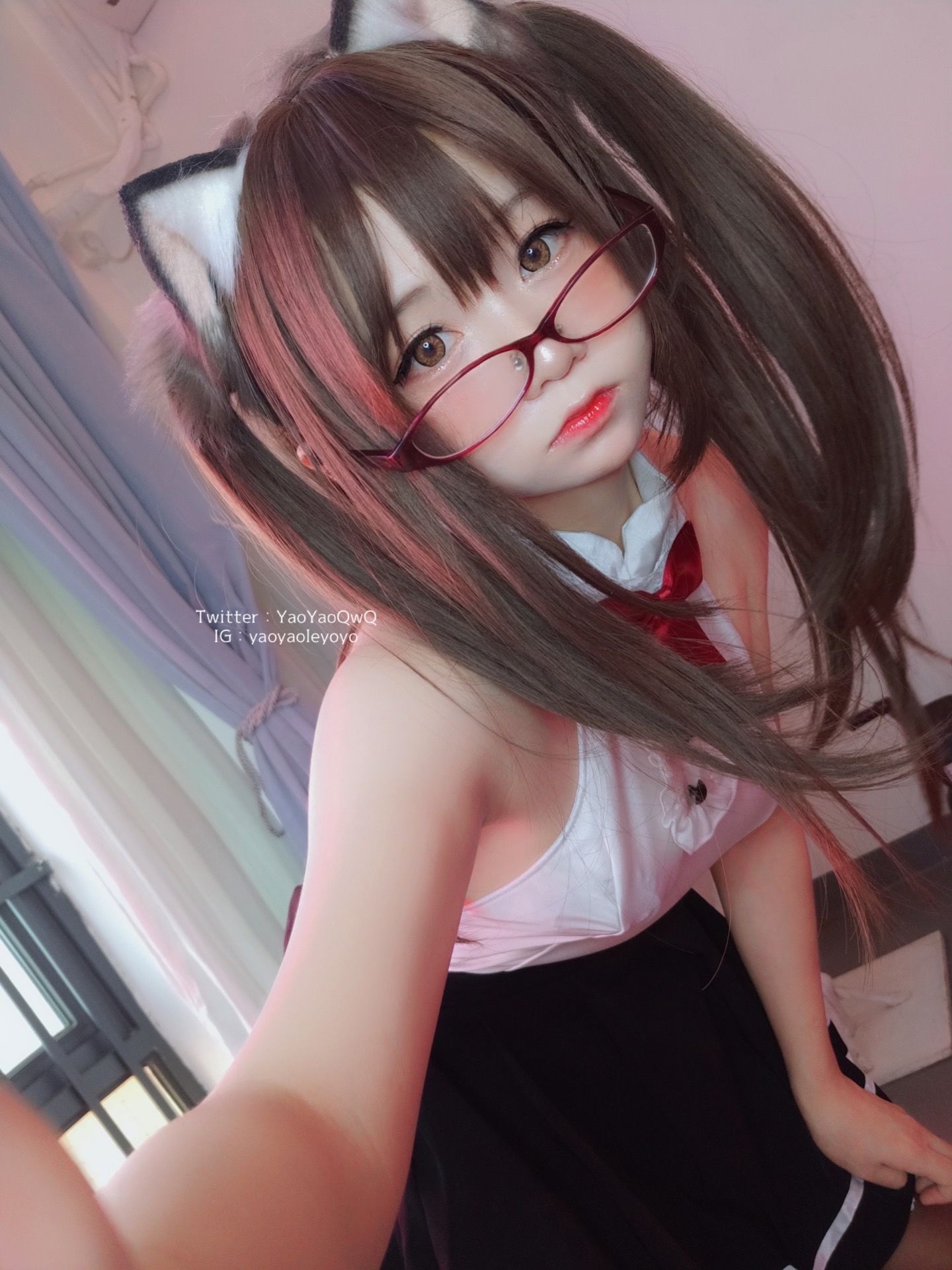 [网红COS] 萌妹子Coser摇摇乐yoyo - 黑色紧身衣第21张