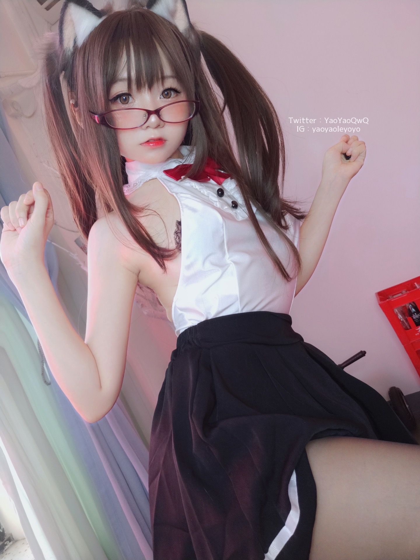 [网红COS] 萌妹子Coser摇摇乐yoyo - 黑色紧身衣第26张