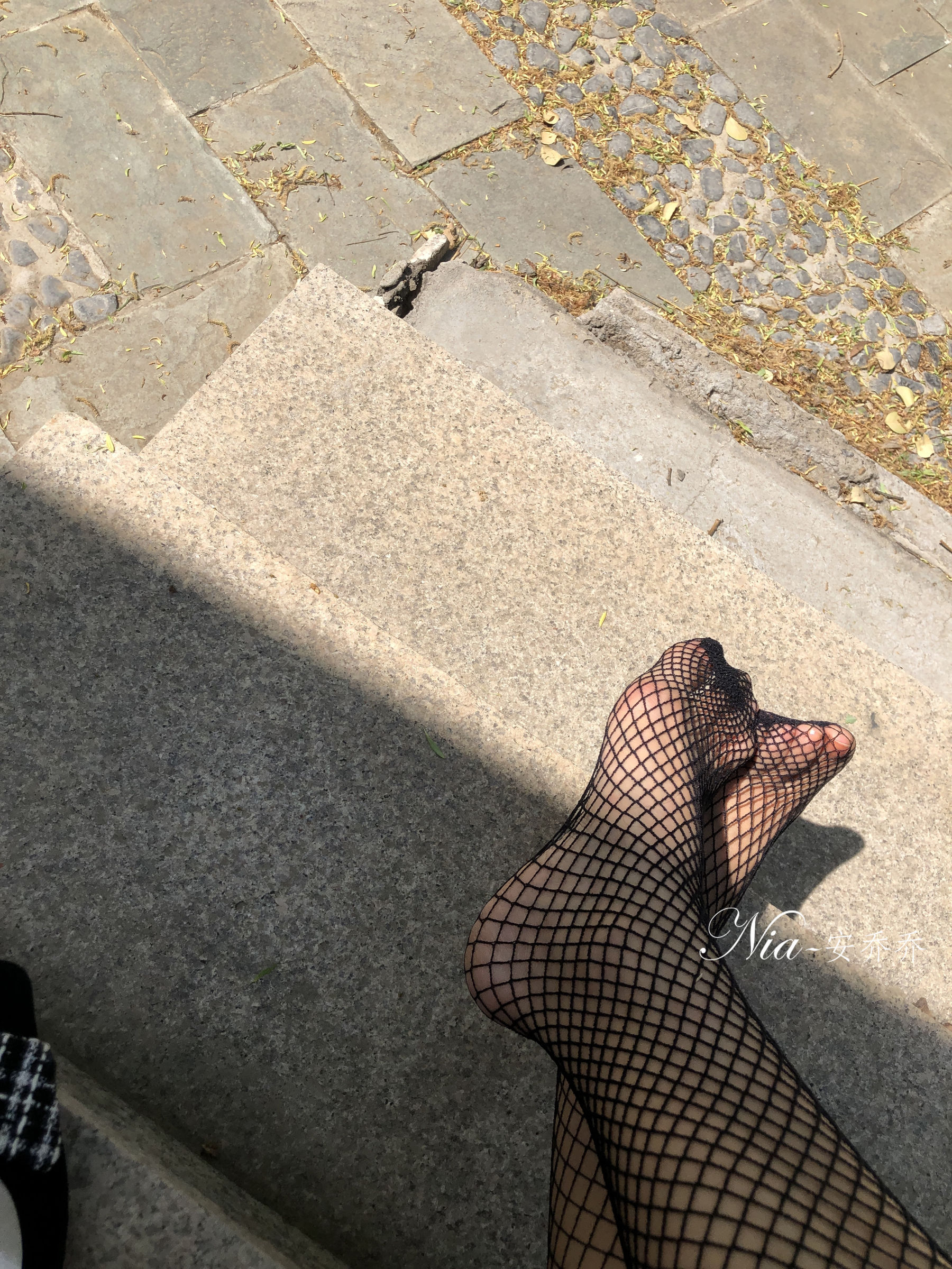 [福利COS] 安乔乔儿(Nia乔乔) No.021 不小心被发现了第41张