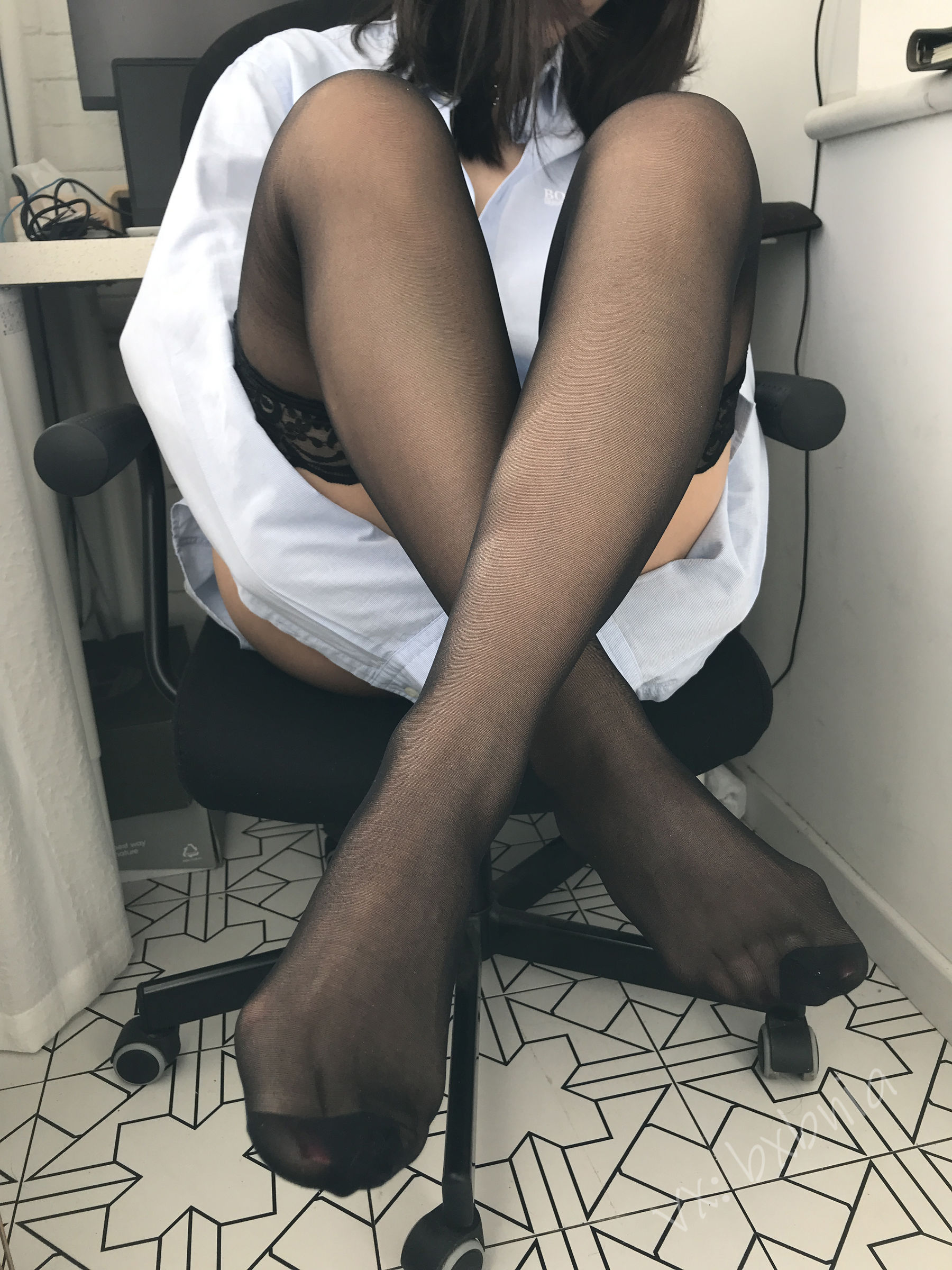 [福利COS] 安乔乔儿(Nia乔乔) No.011 Soho的快乐第41张