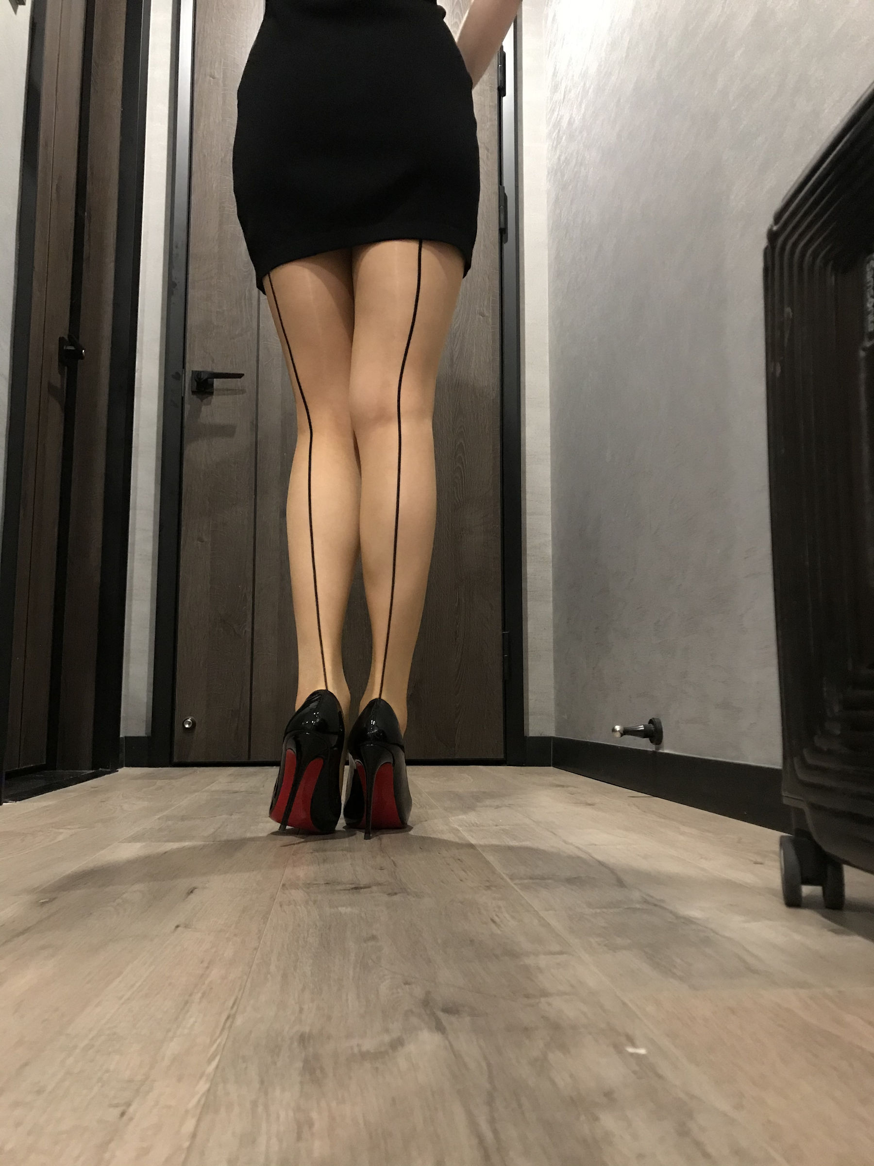 [福利COS] 丝足博主麋鹿_Monroe 2020.07.02 情趣线条丝袜第15张