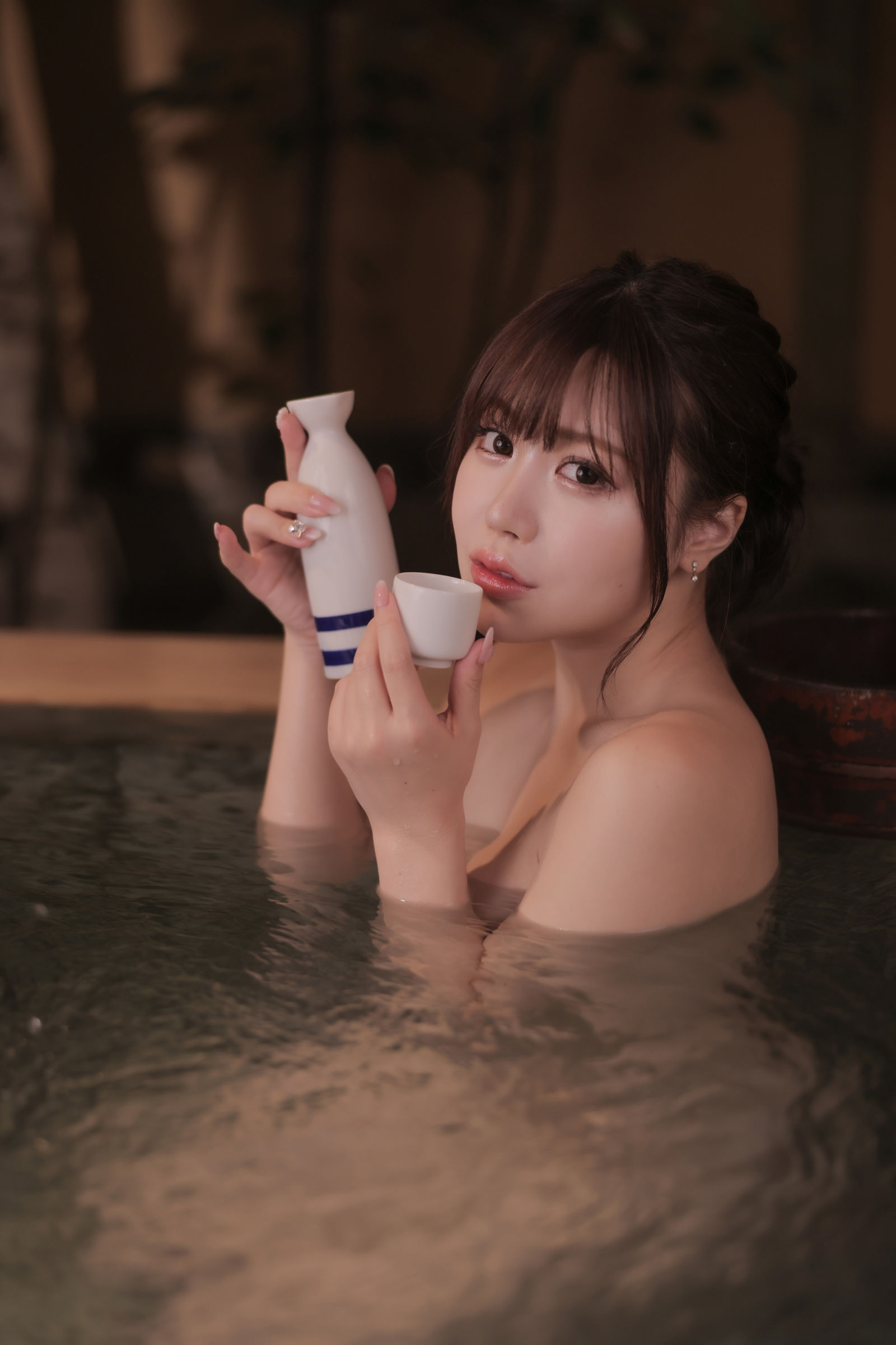 [福利COS] Mai Shirota 白田まい 白田まいと、貸切温泉と、濃厚接触第18张