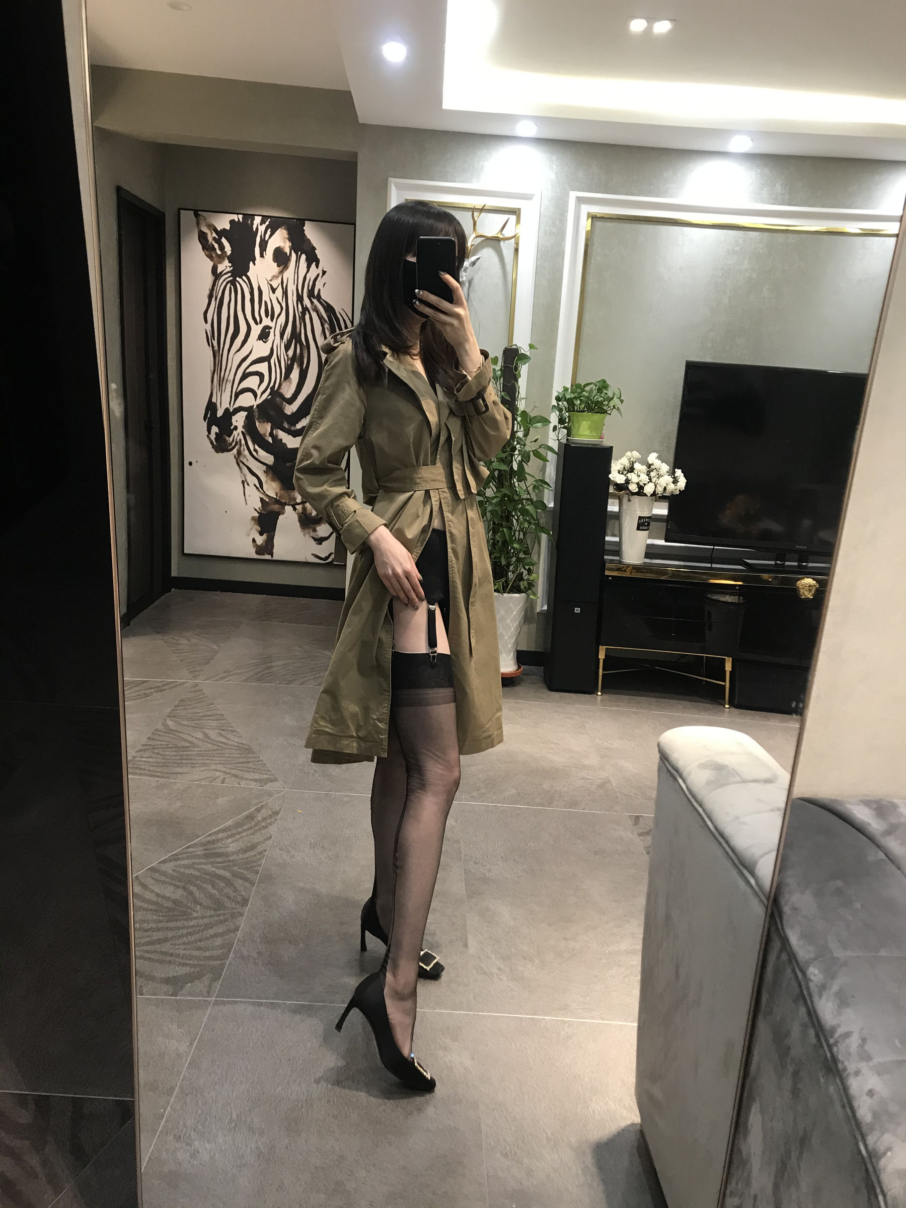[福利COS] 丝足博主麋鹿_Monroe 2020.04.13 皮草丝惑第4张