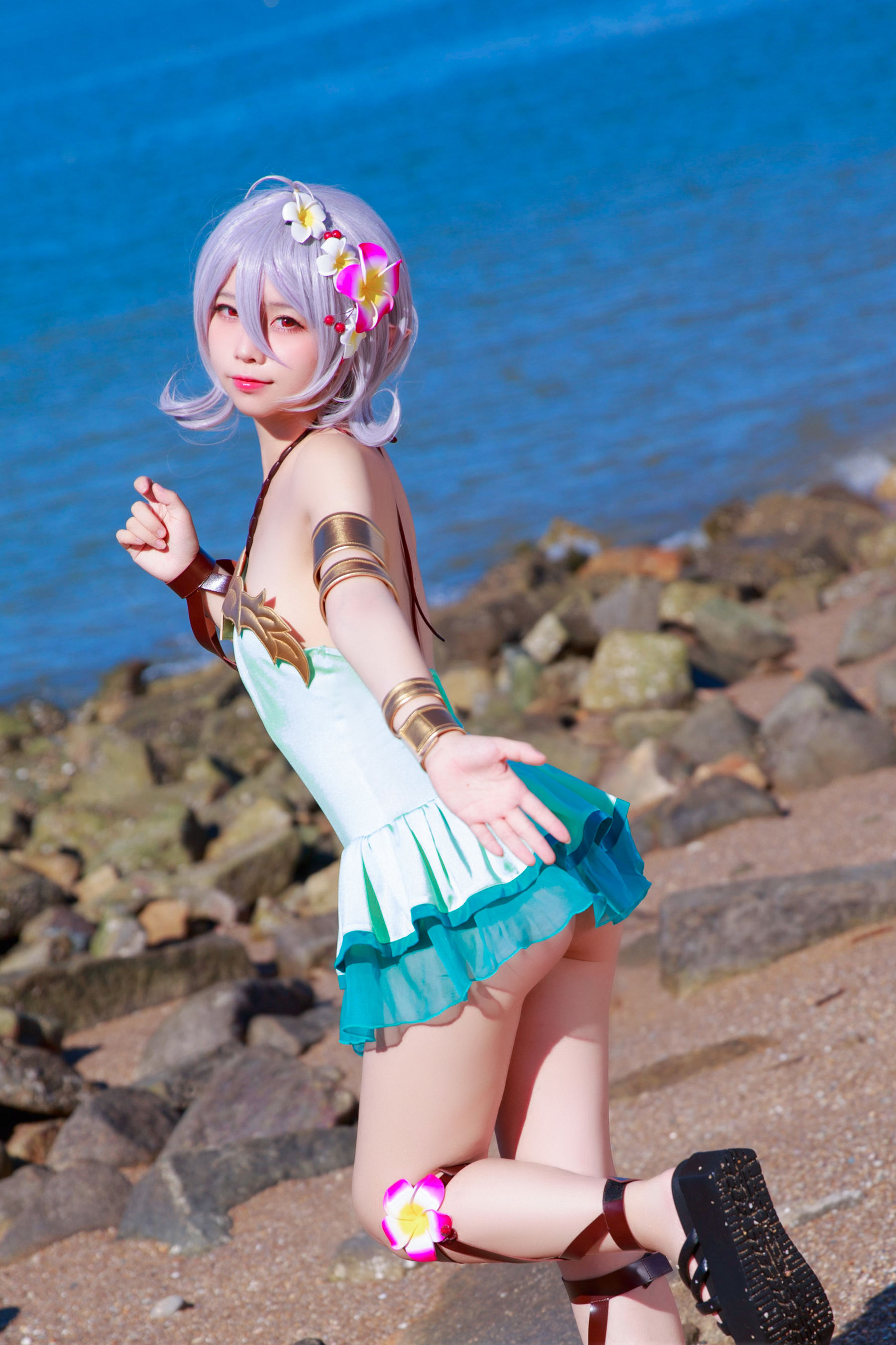 [福利COS] 动漫博主G44不会受伤 - 可可萝 泳衣第1张