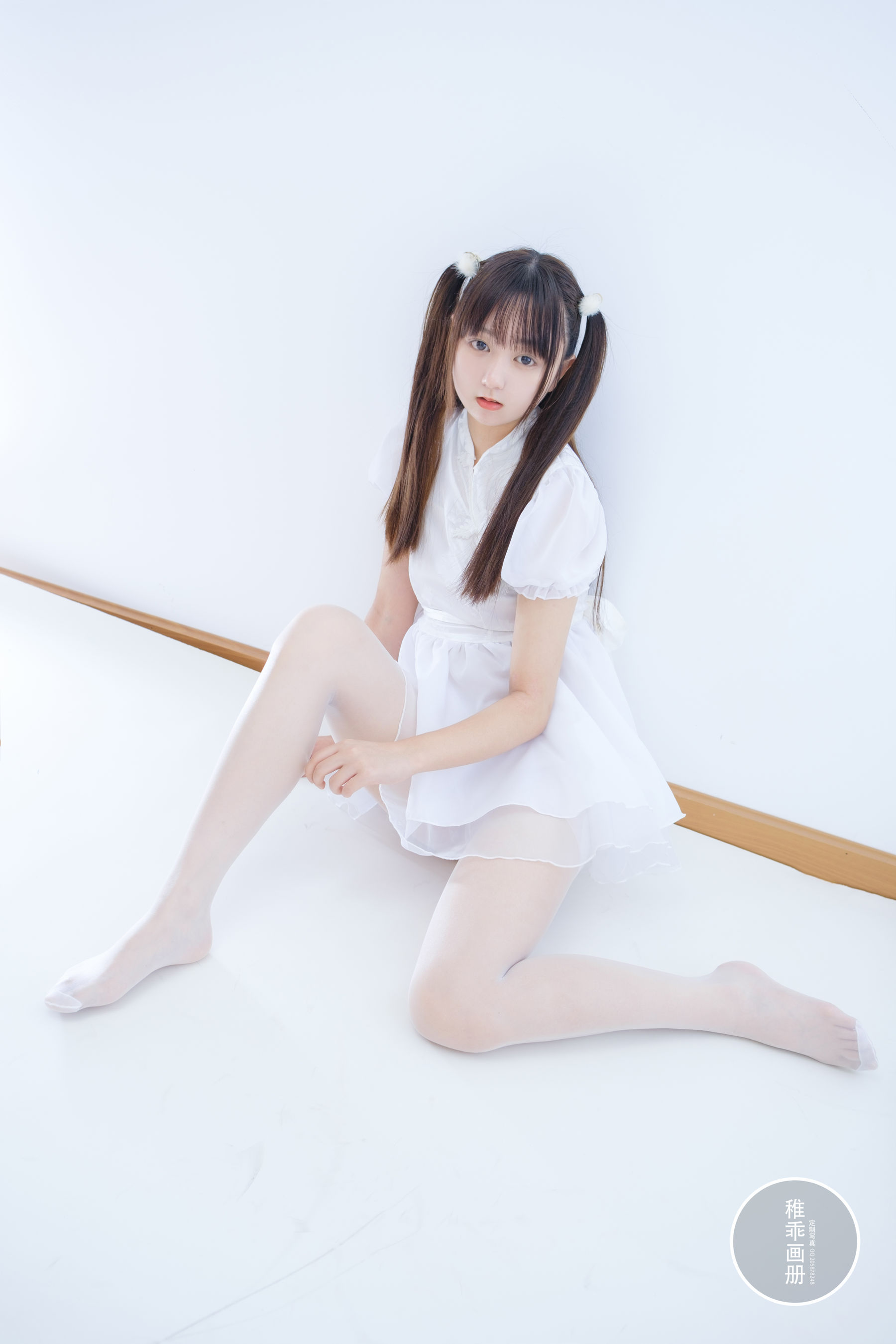 [福利COS] 柴系小乖(稚乖画册) - 团子 18D白丝第9张