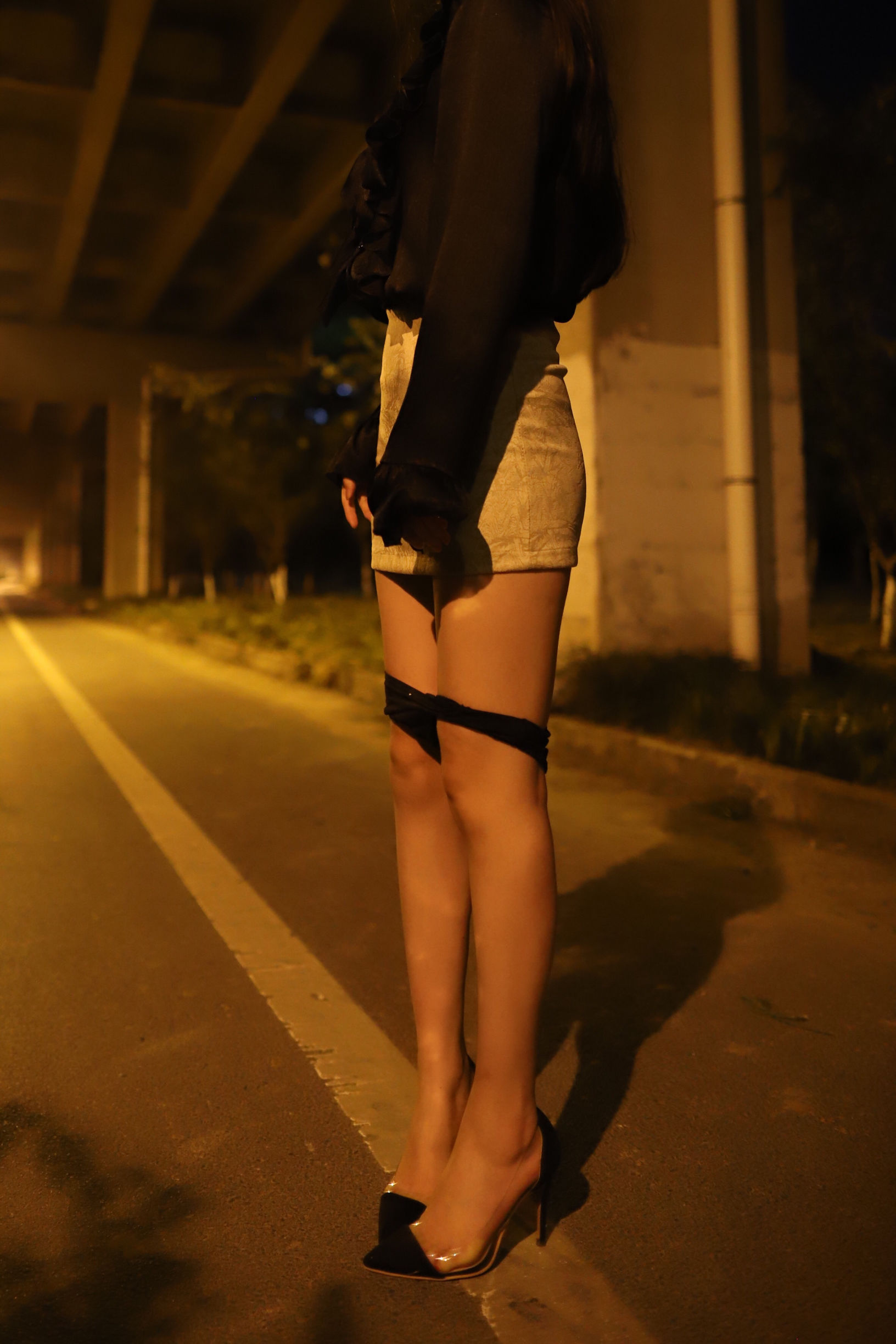 [福利COS] 酒酒老师 - 今日丝课堂：穿脱之间第7张