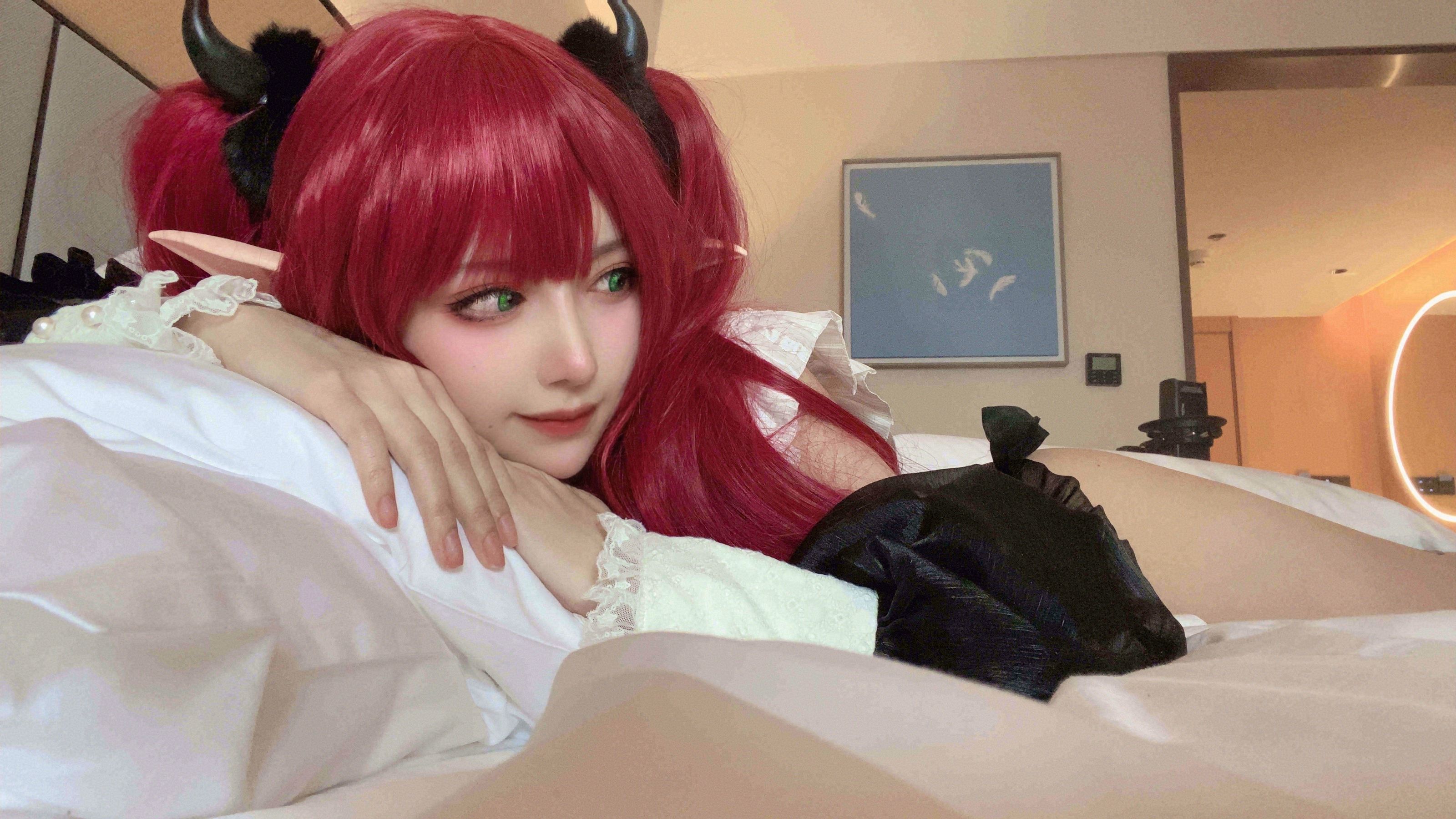 [福利COS] Shika小鹿鹿 - 喜多川海梦 小雫内衣第2张