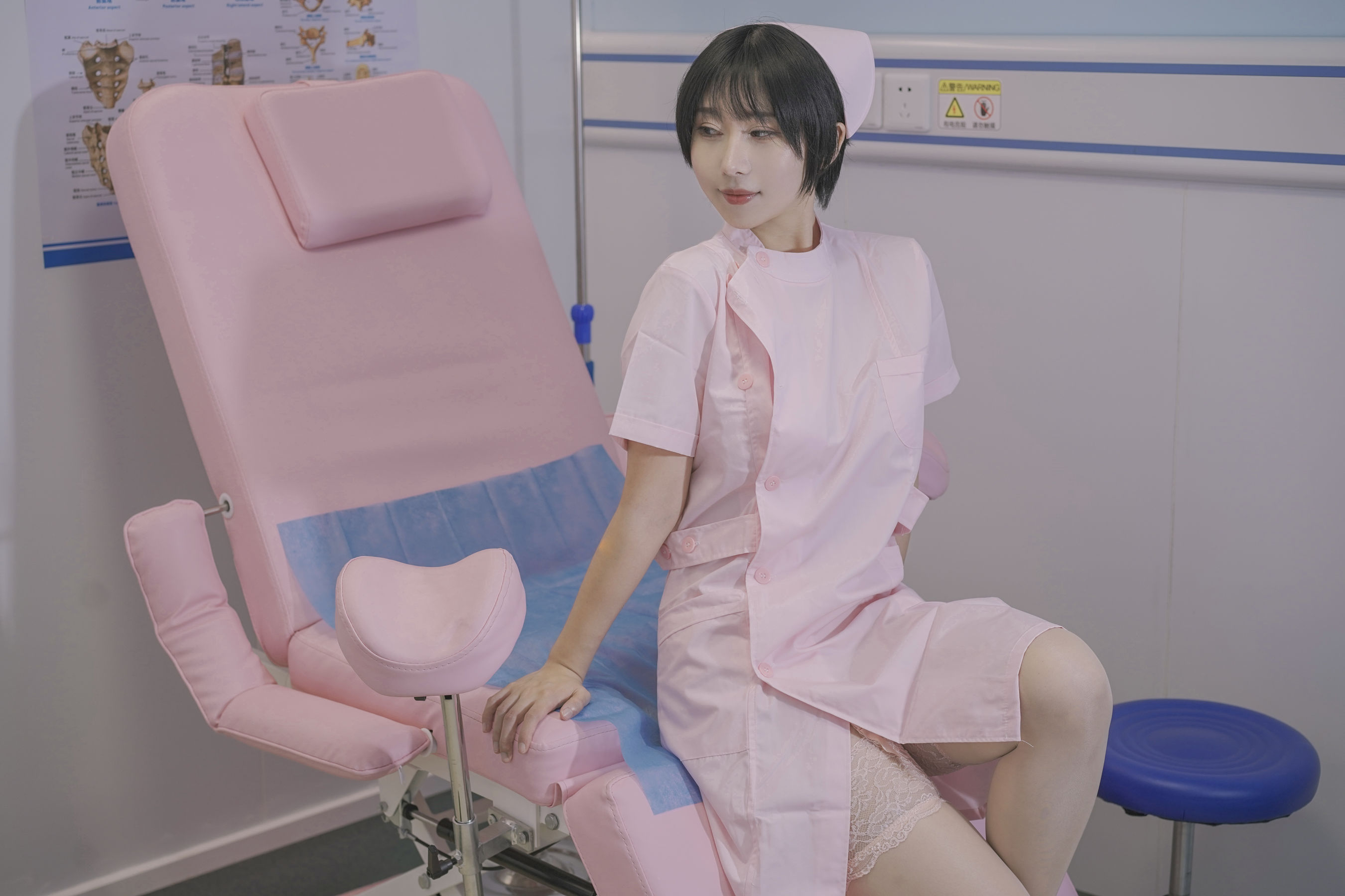 [福利COS] 云溪溪&amp;amp;奶桃桃 N47医护第10张