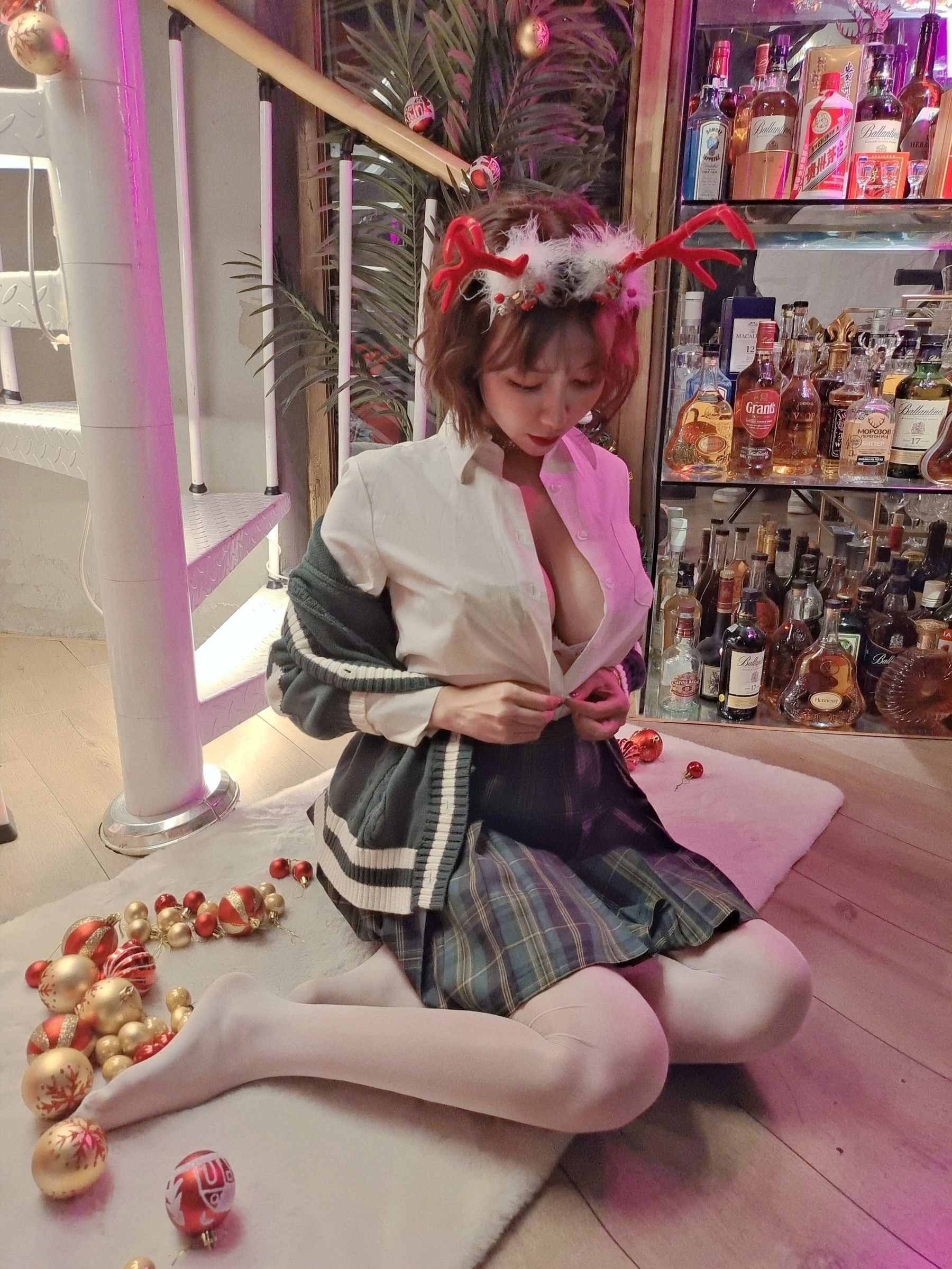 [福利COS] 果儿Victoria 微密圈视图合集第50张