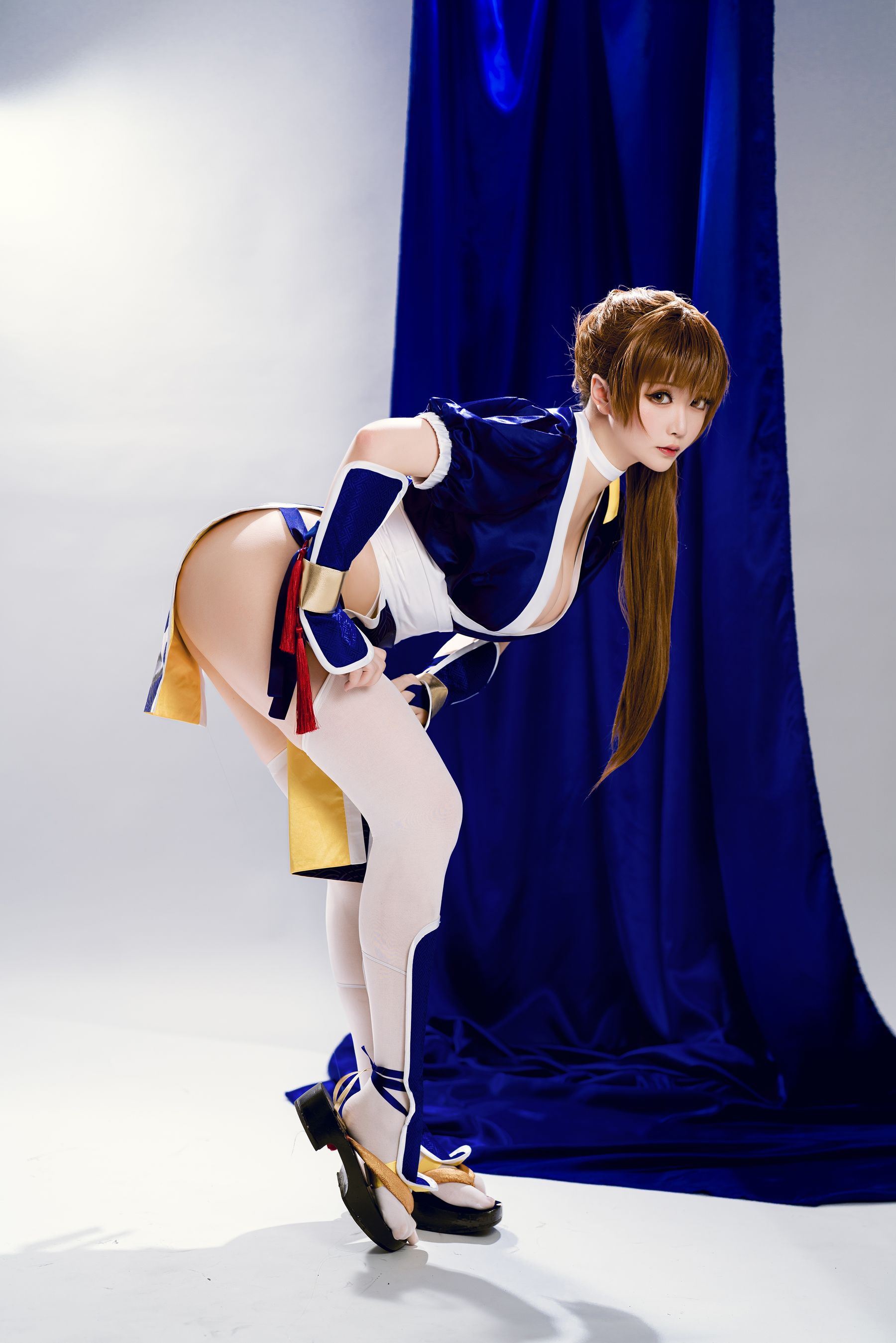 [福利COS] Coser小姐姐星之迟迟 - 死或生-霞第14张