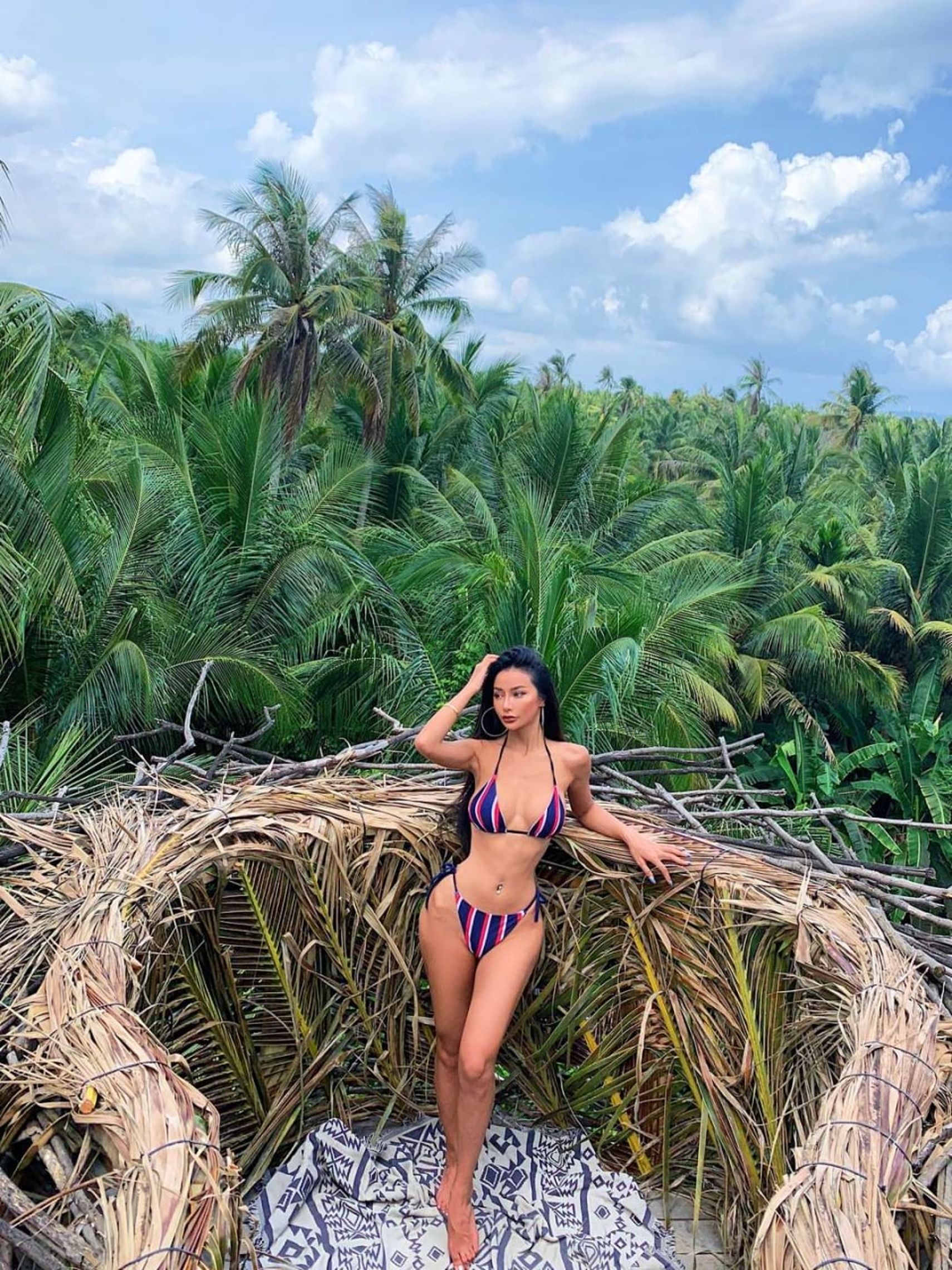 [福利COS] KELLYBABYBB 微密圈图片合集第27张