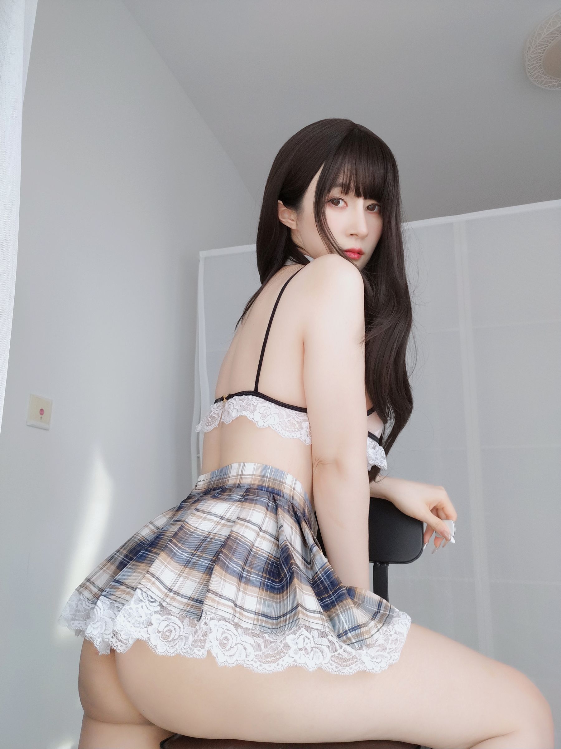 [福利COS] Coser小姐姐白银 - 透明制服第27张