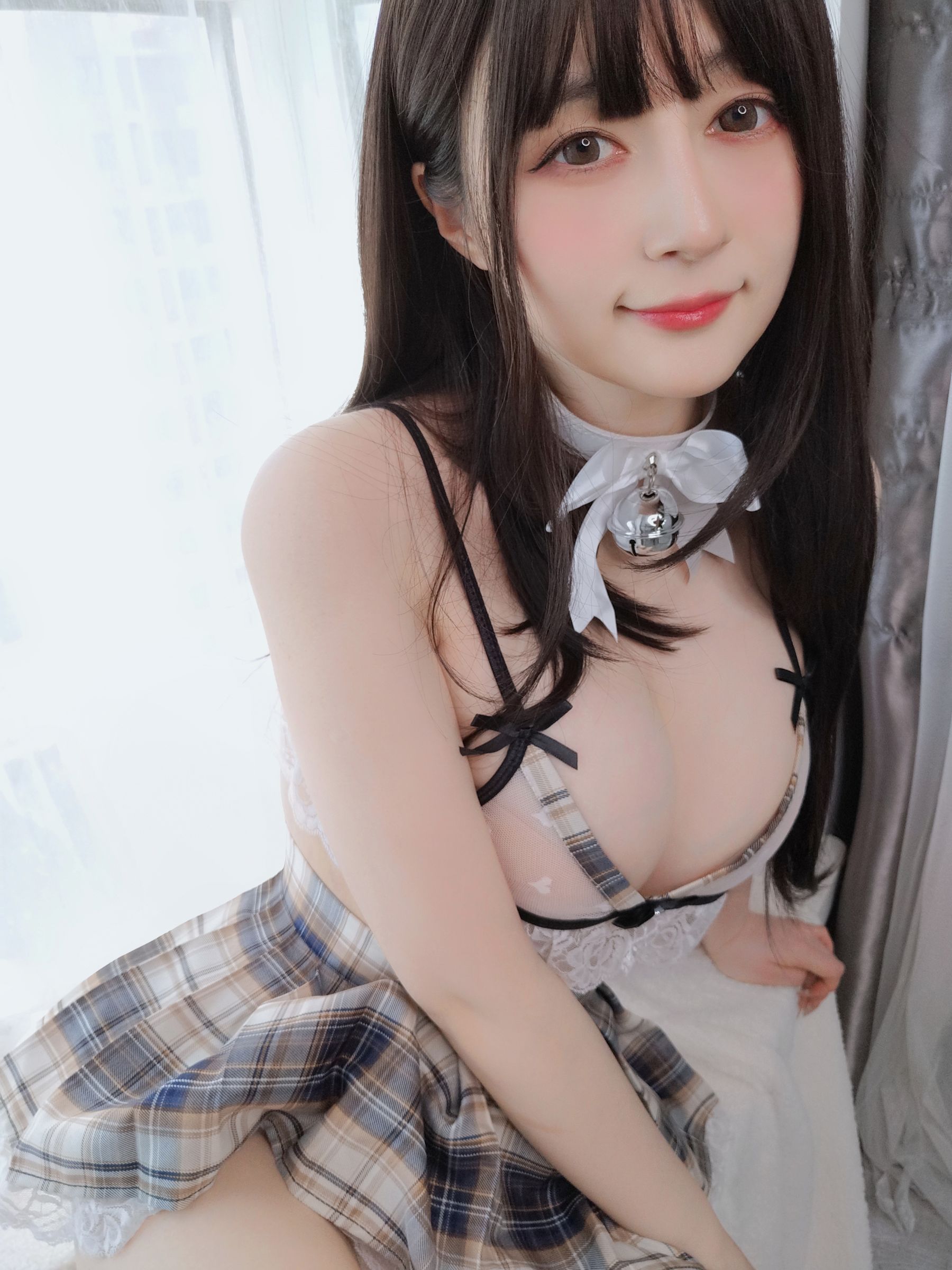 [福利COS] Coser小姐姐白银 - 透明制服第21张