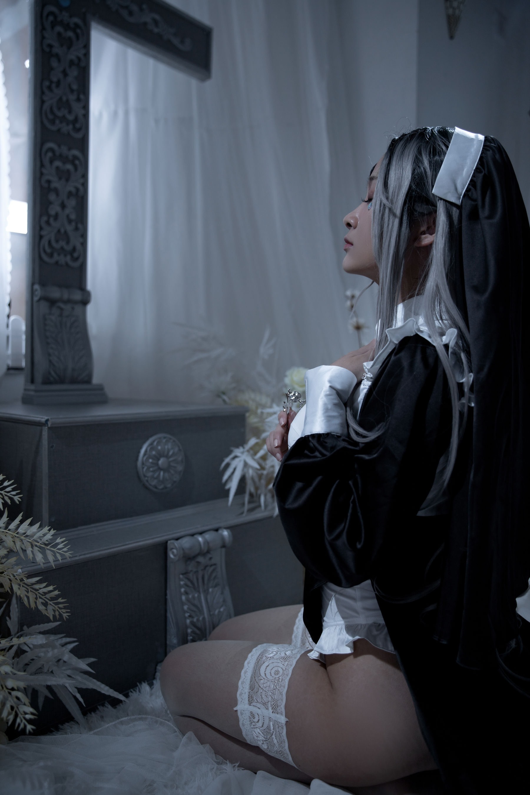 [福利COS] 动漫博主洛璃LoLiSAMA - 修女第1张