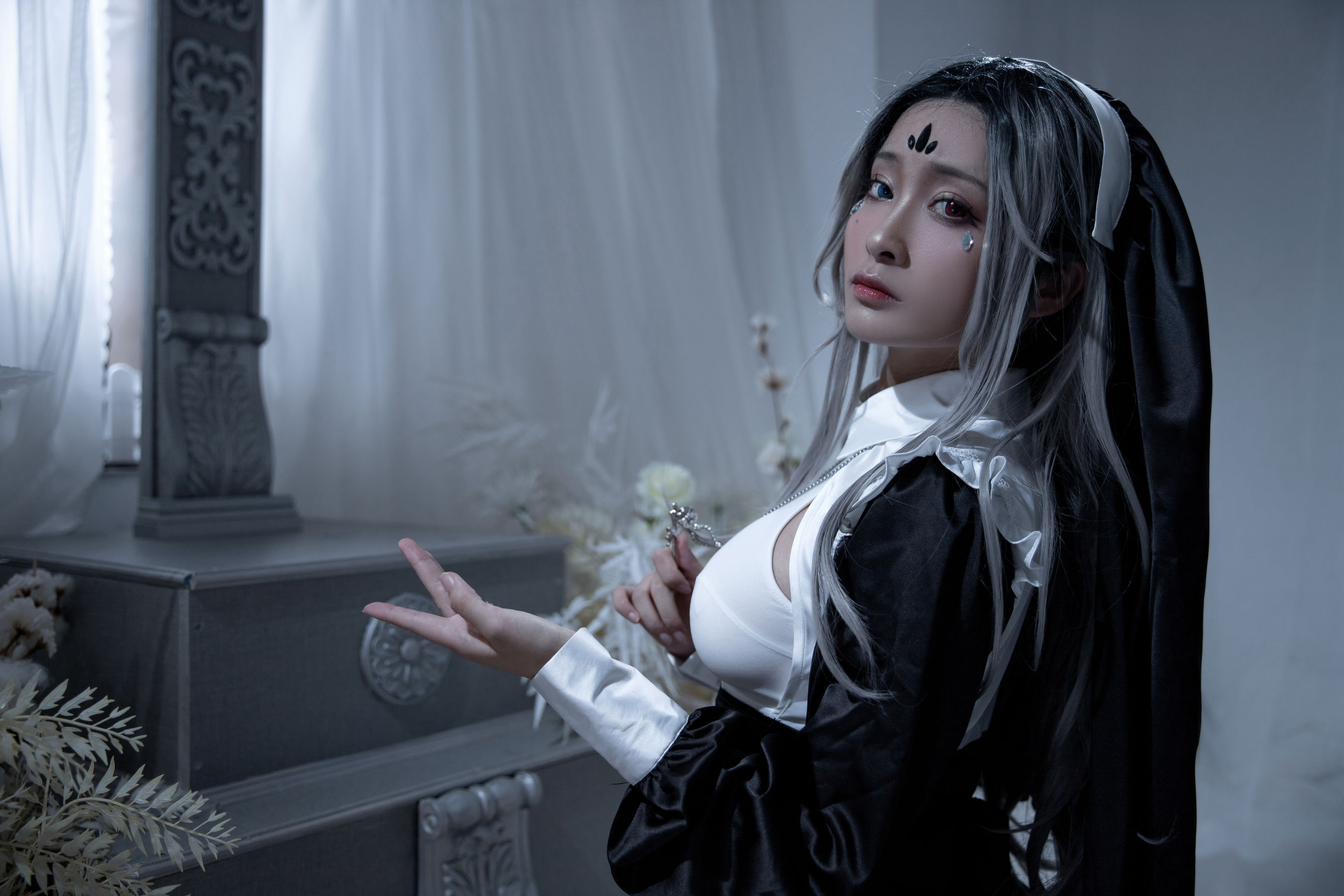 [福利COS] 动漫博主洛璃LoLiSAMA - 修女第19张
