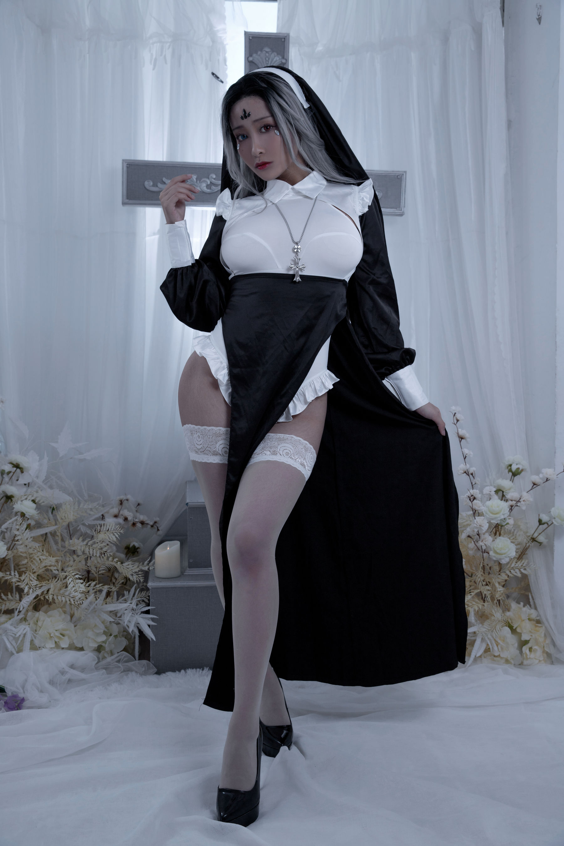 [福利COS] 动漫博主洛璃LoLiSAMA - 修女第17张