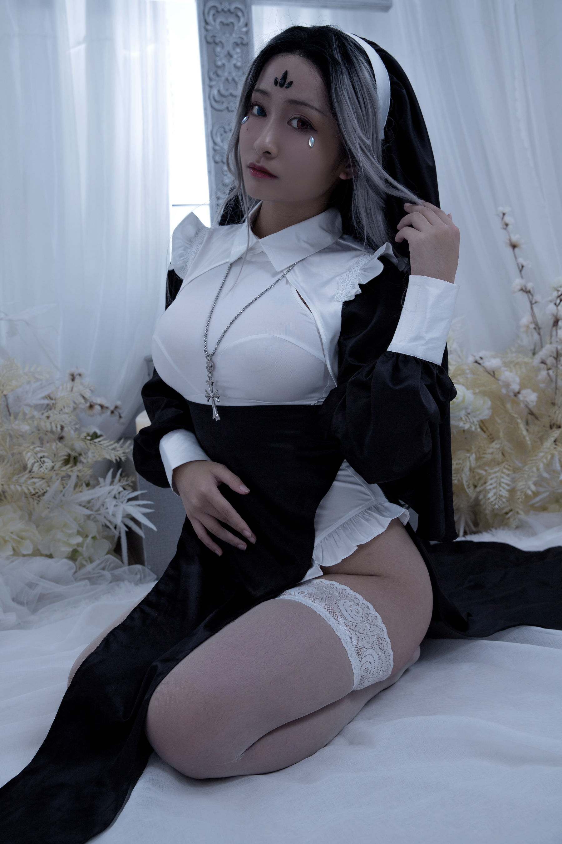 [福利COS] 动漫博主洛璃LoLiSAMA - 修女第22张