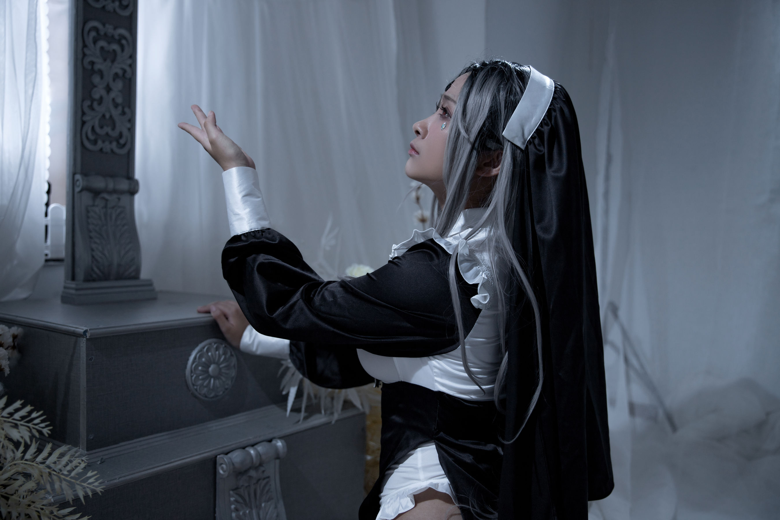 [福利COS] 动漫博主洛璃LoLiSAMA - 修女第1张