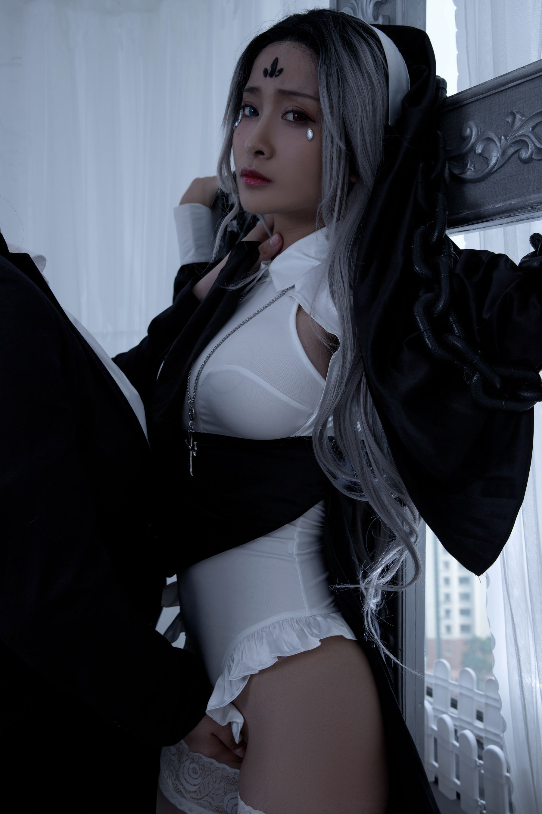[福利COS] 动漫博主洛璃LoLiSAMA - 修女第5张