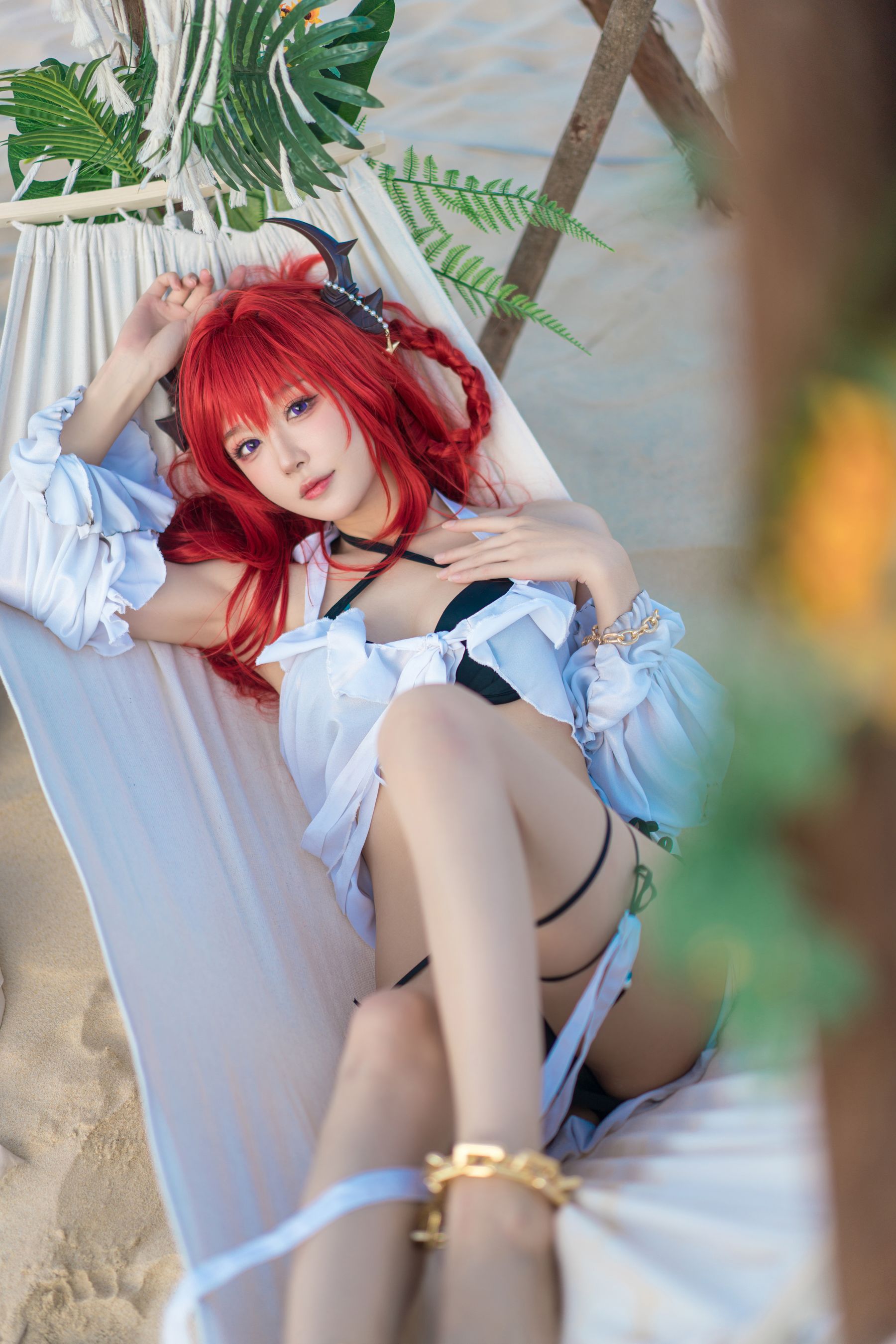 [福利COS] 动漫博主阿包也是兔娘 - 明日方舟 史尔特尔泳装第12张