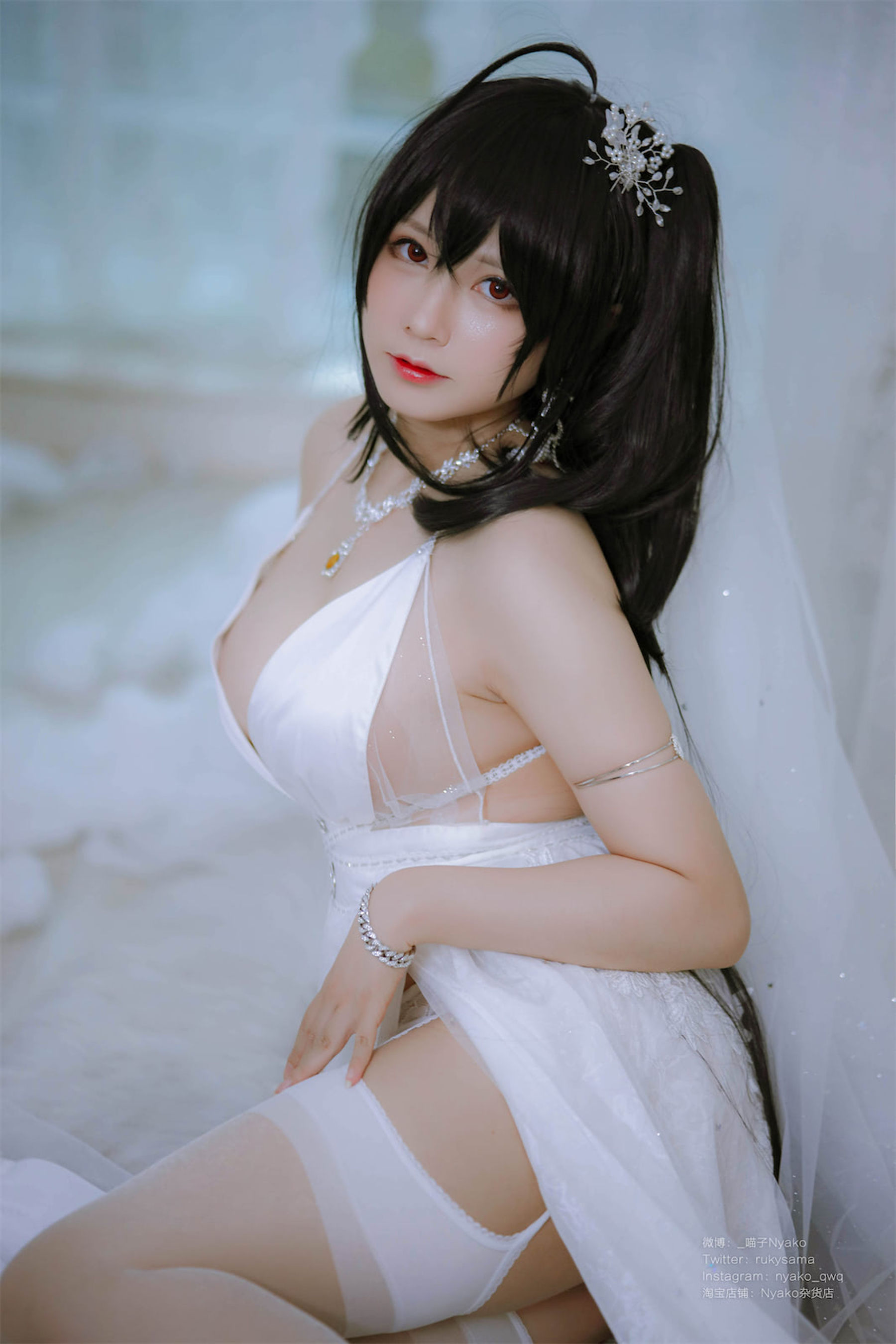 [福利COS] 萌妹子Nyako喵子 - 大凤纯白婚纱第14张